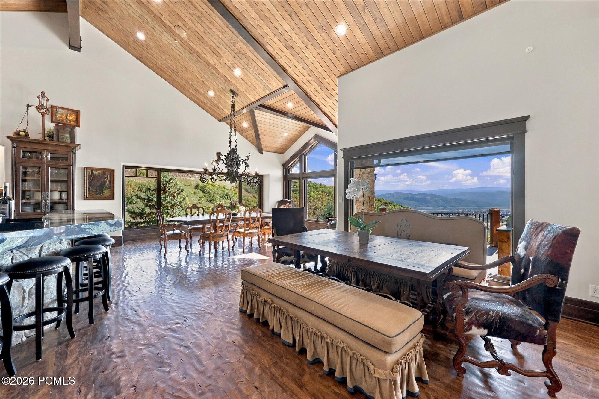 2682 W Deer Hollow Road