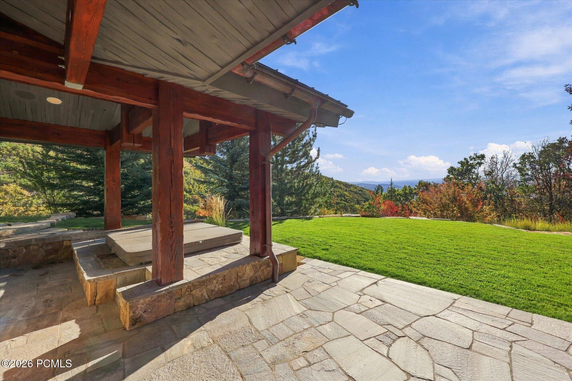 2682 W Deer Hollow Road