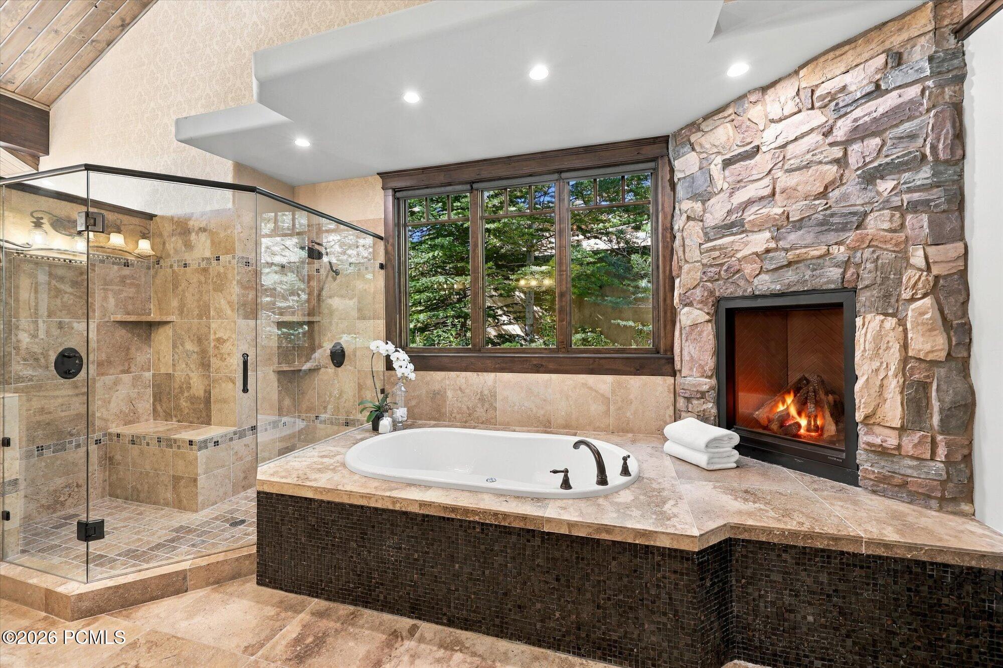 2682 W Deer Hollow Road