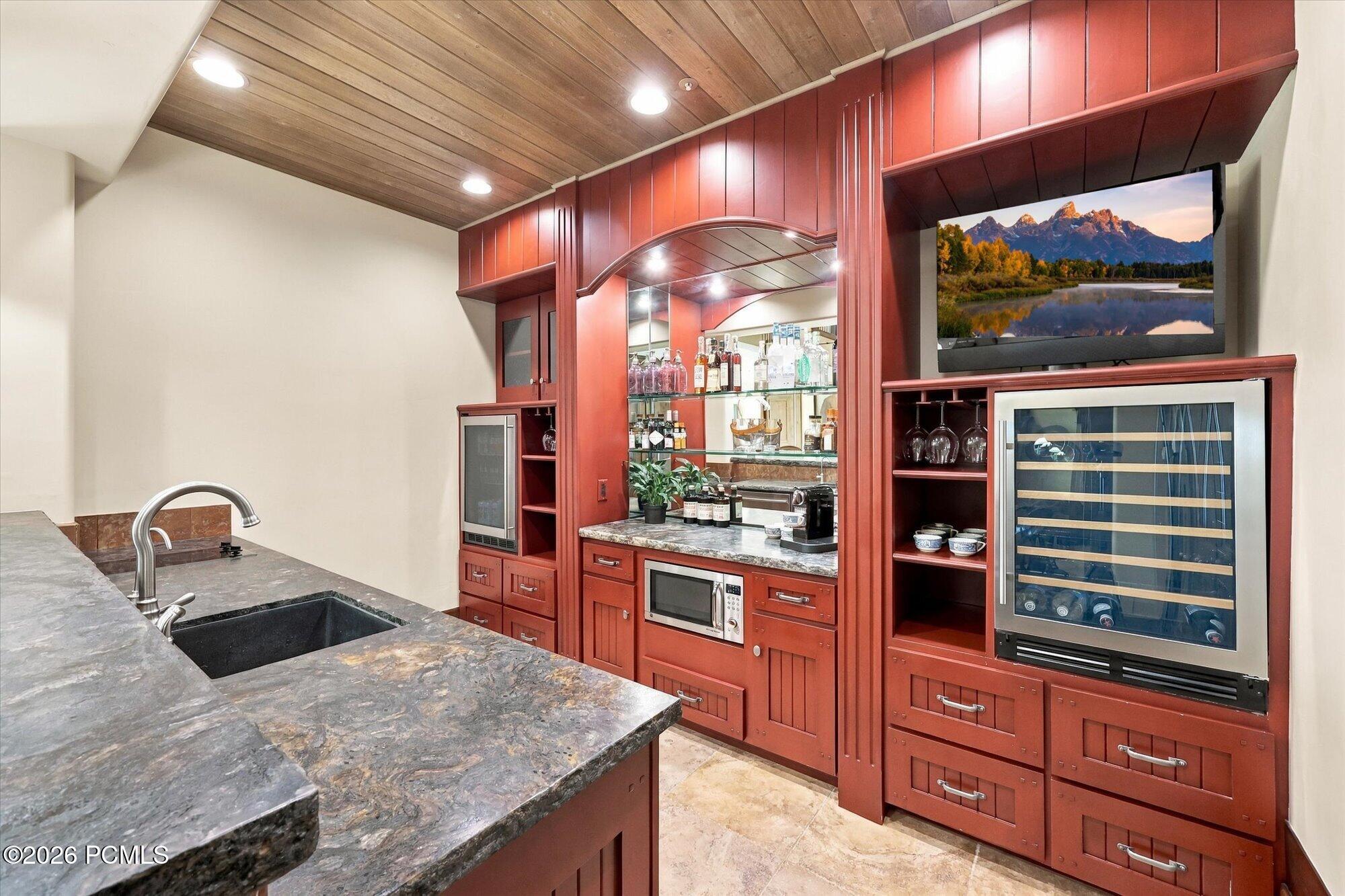 2682 W Deer Hollow Road