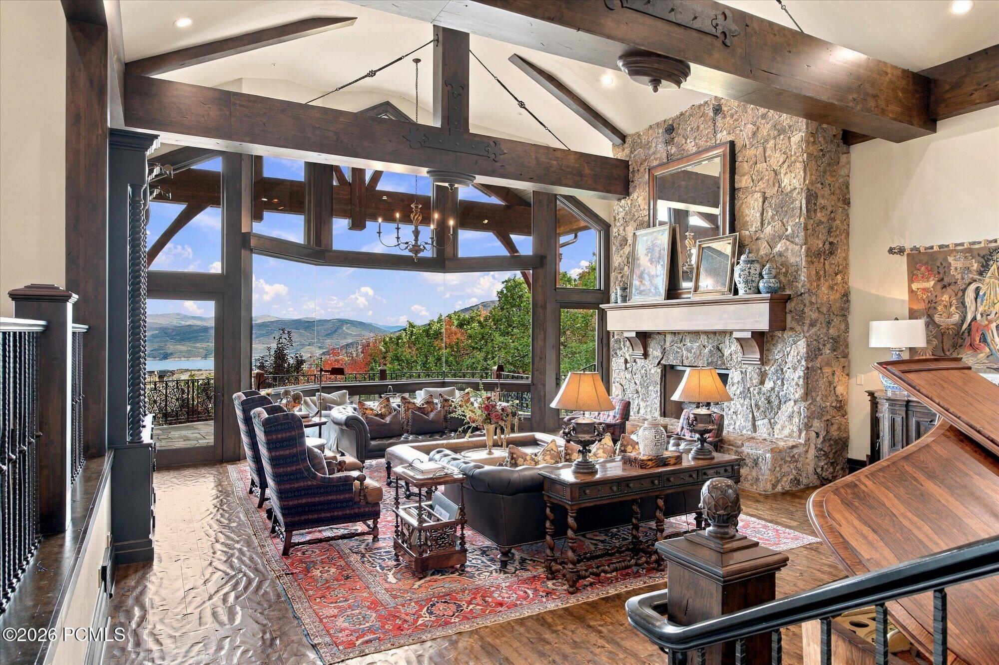 2682 W Deer Hollow Road