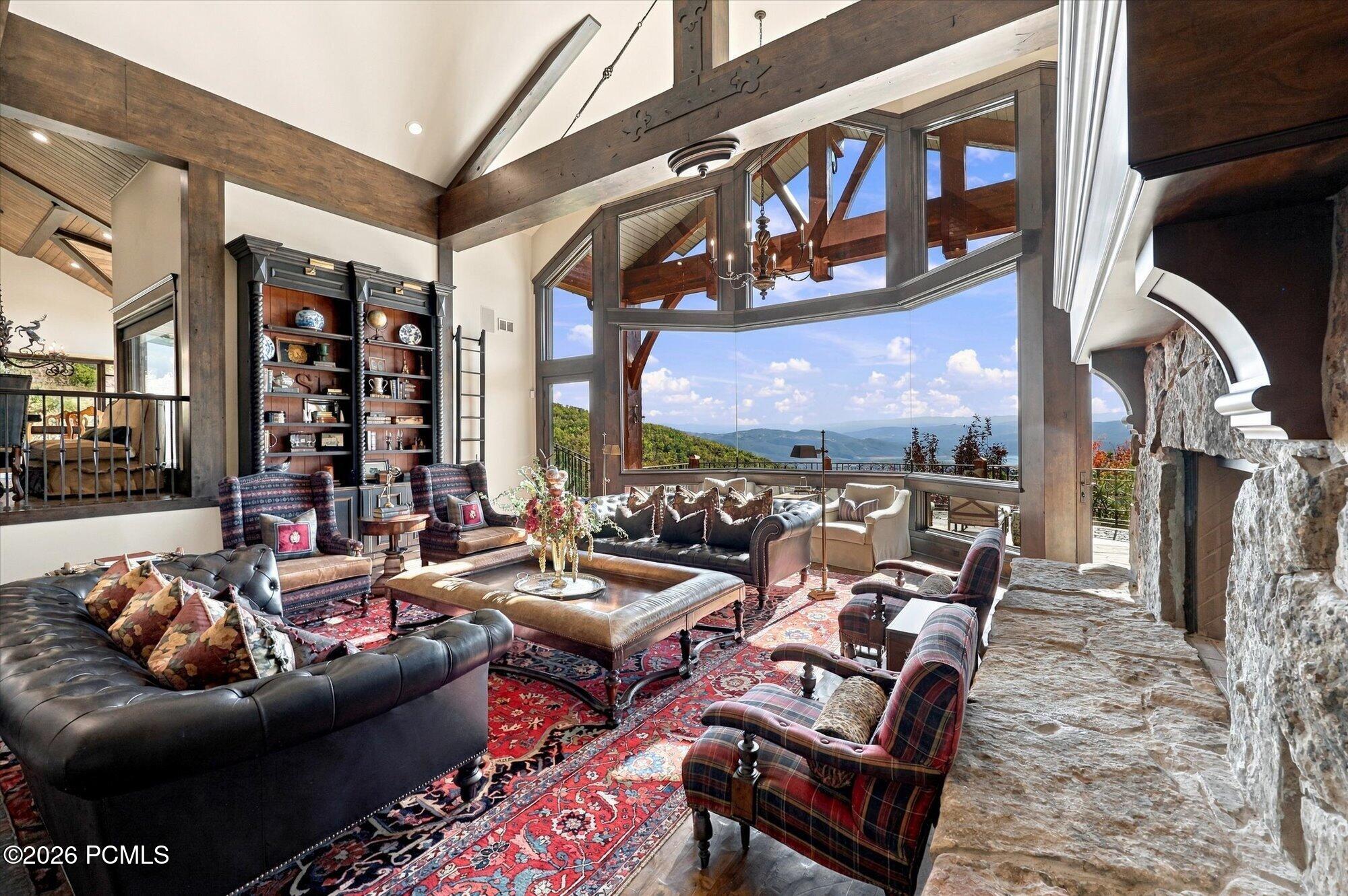 2682 W Deer Hollow Road