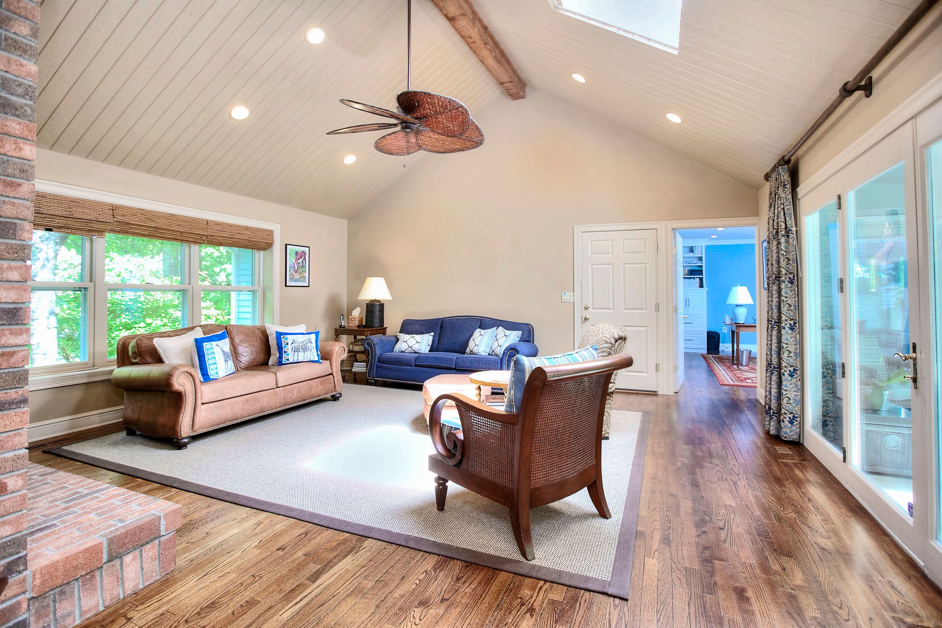 11 Tall Pines Drive