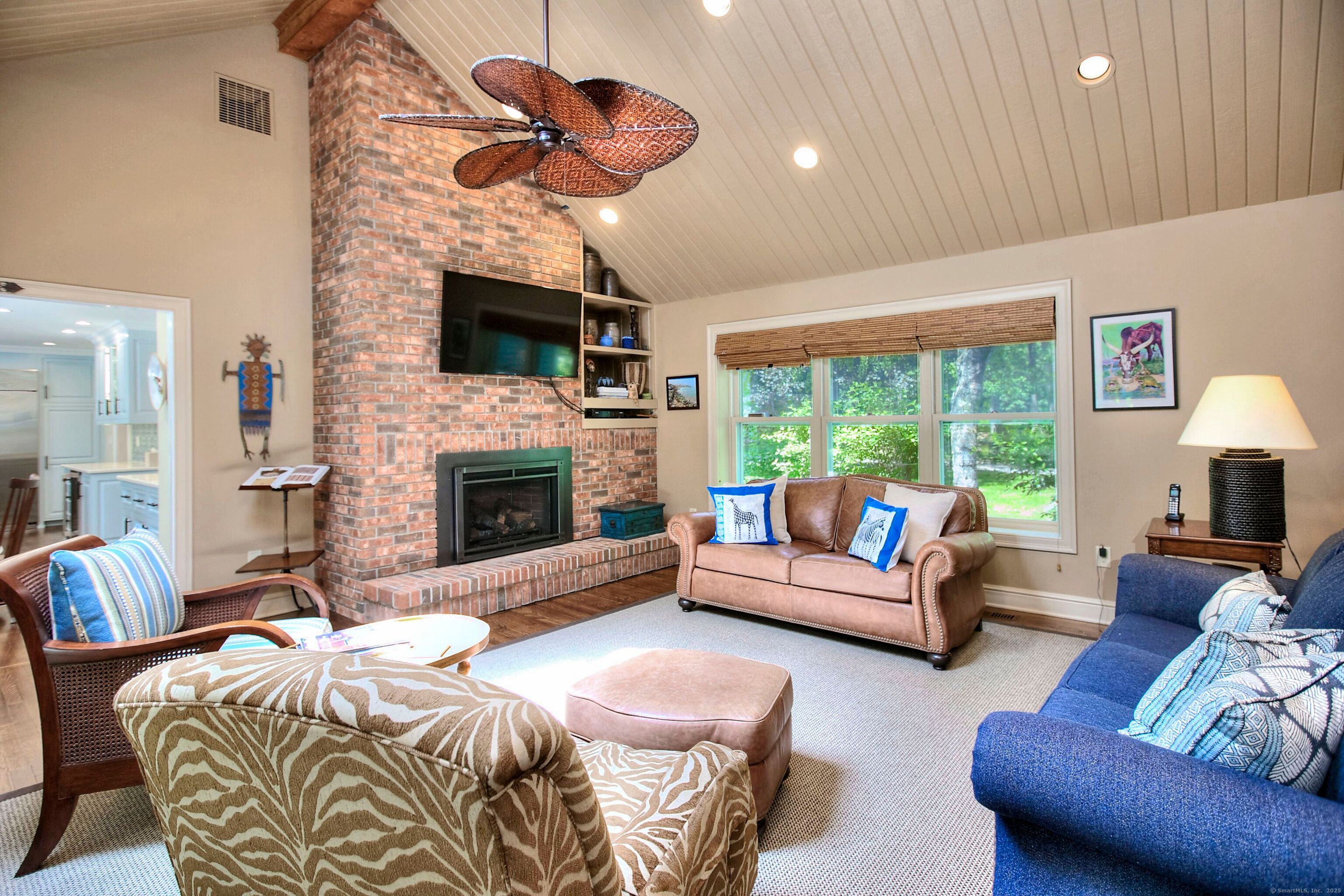 11 Tall Pines Drive