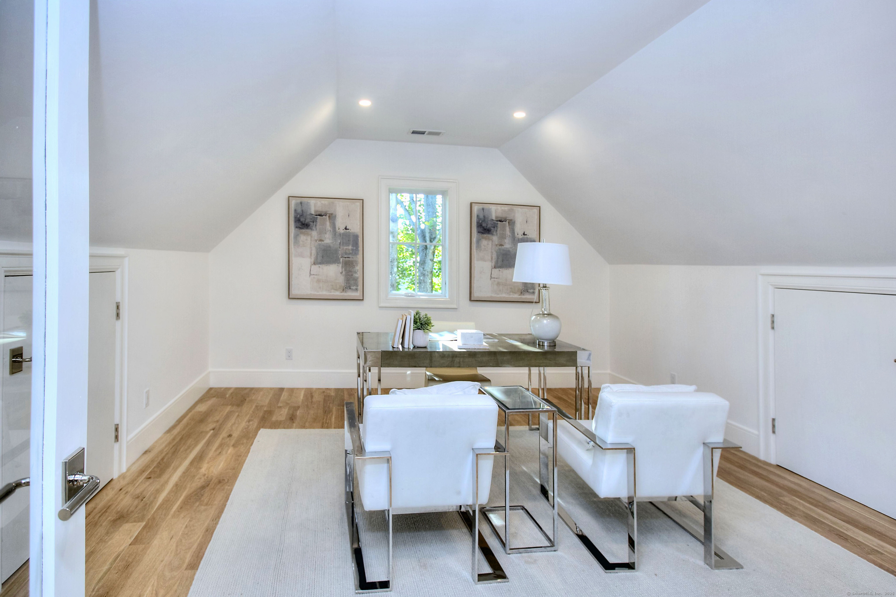 3 Hickory Hill Road