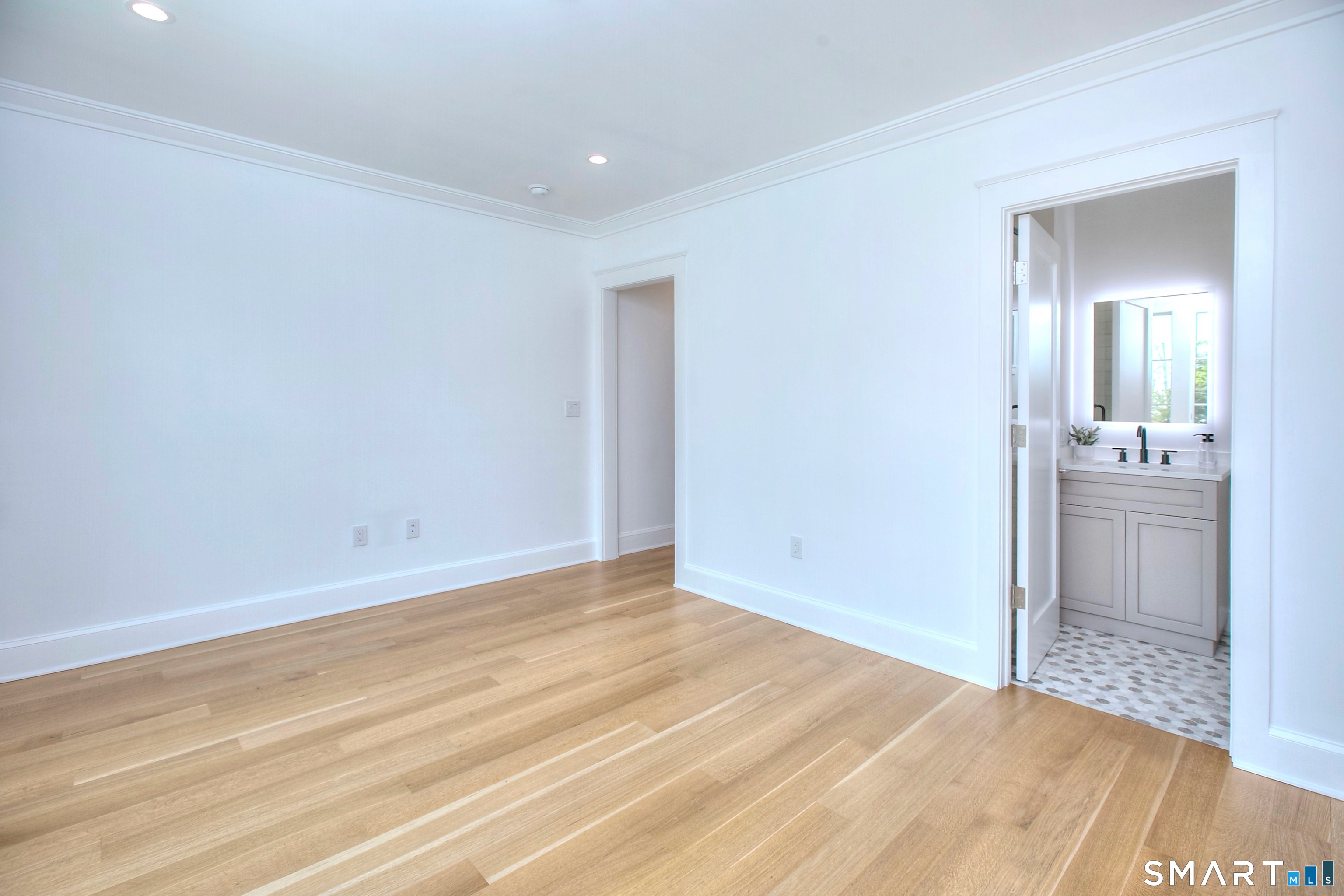 22 Apple Tree Trail