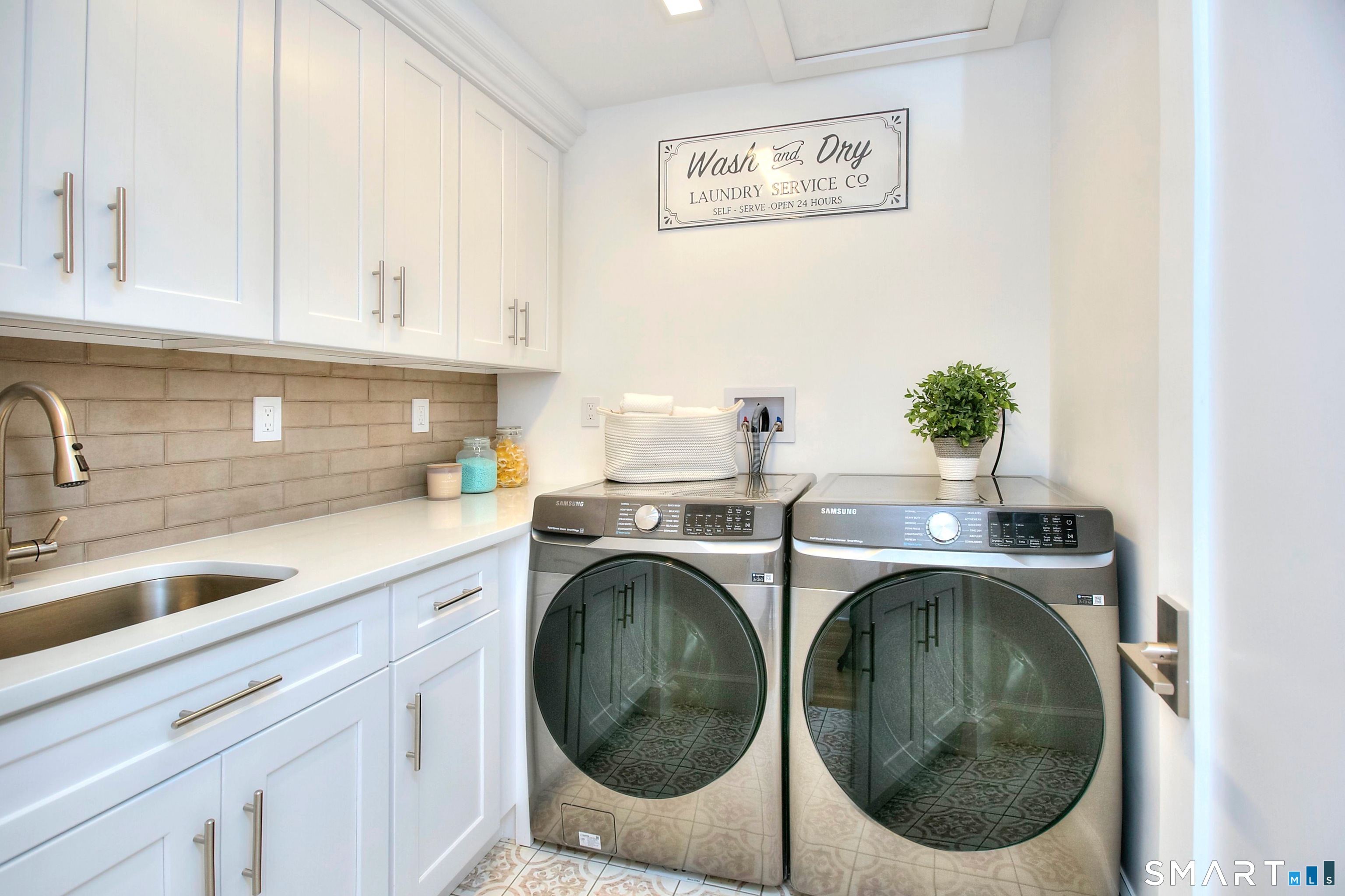 22 Apple Tree Trail