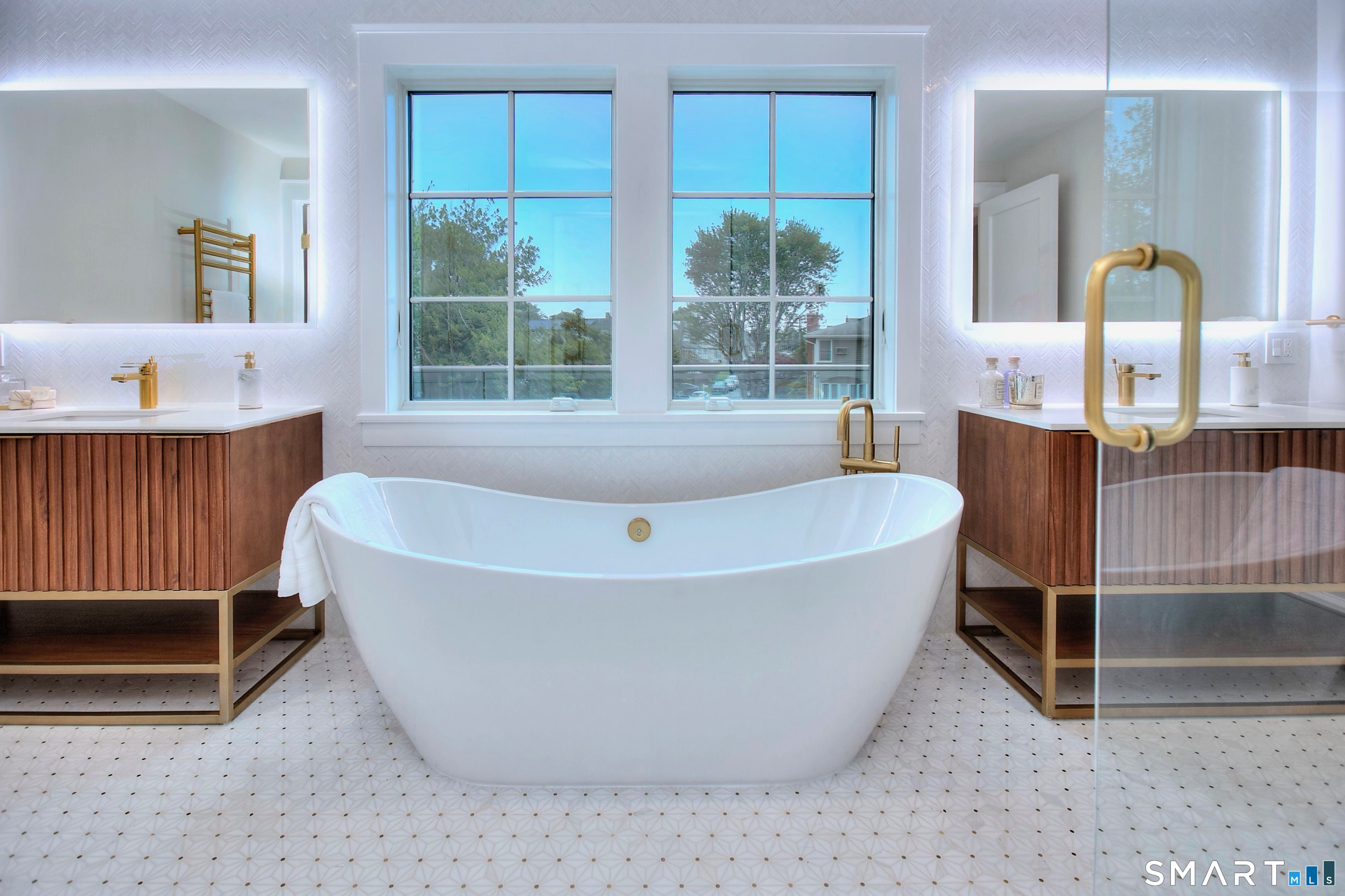 22 Apple Tree Trail
