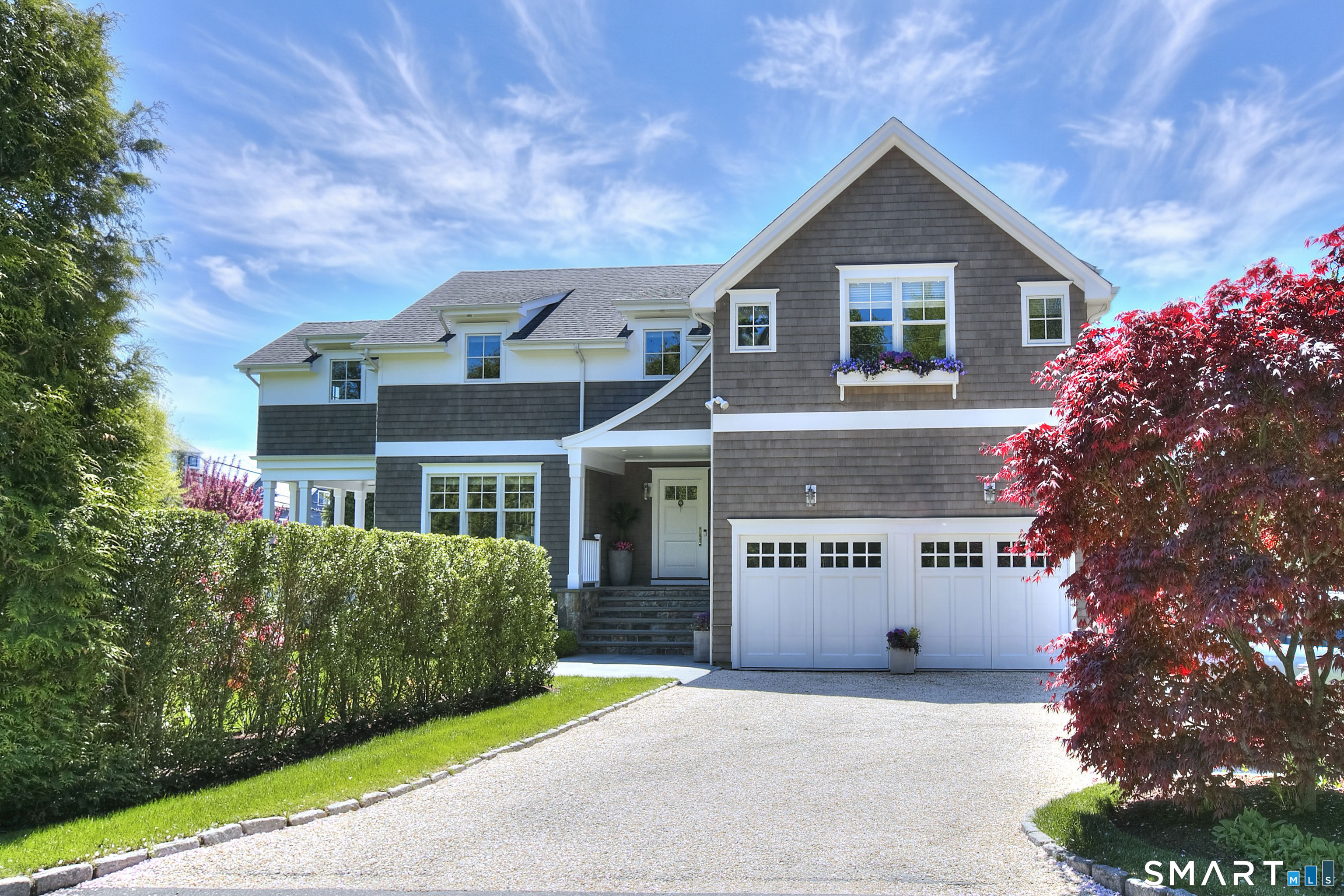 312 Compo Road South