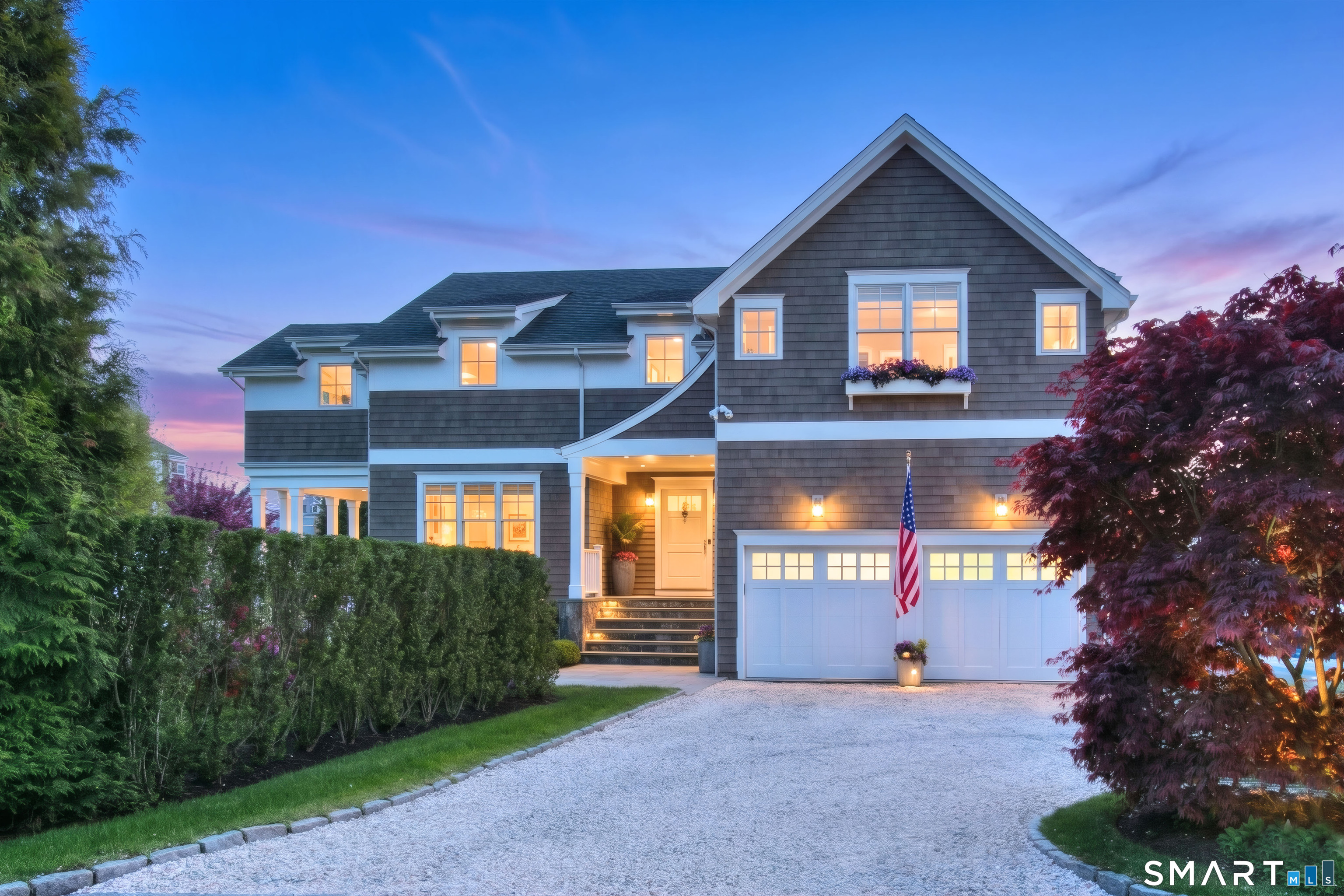 312 Compo Road South