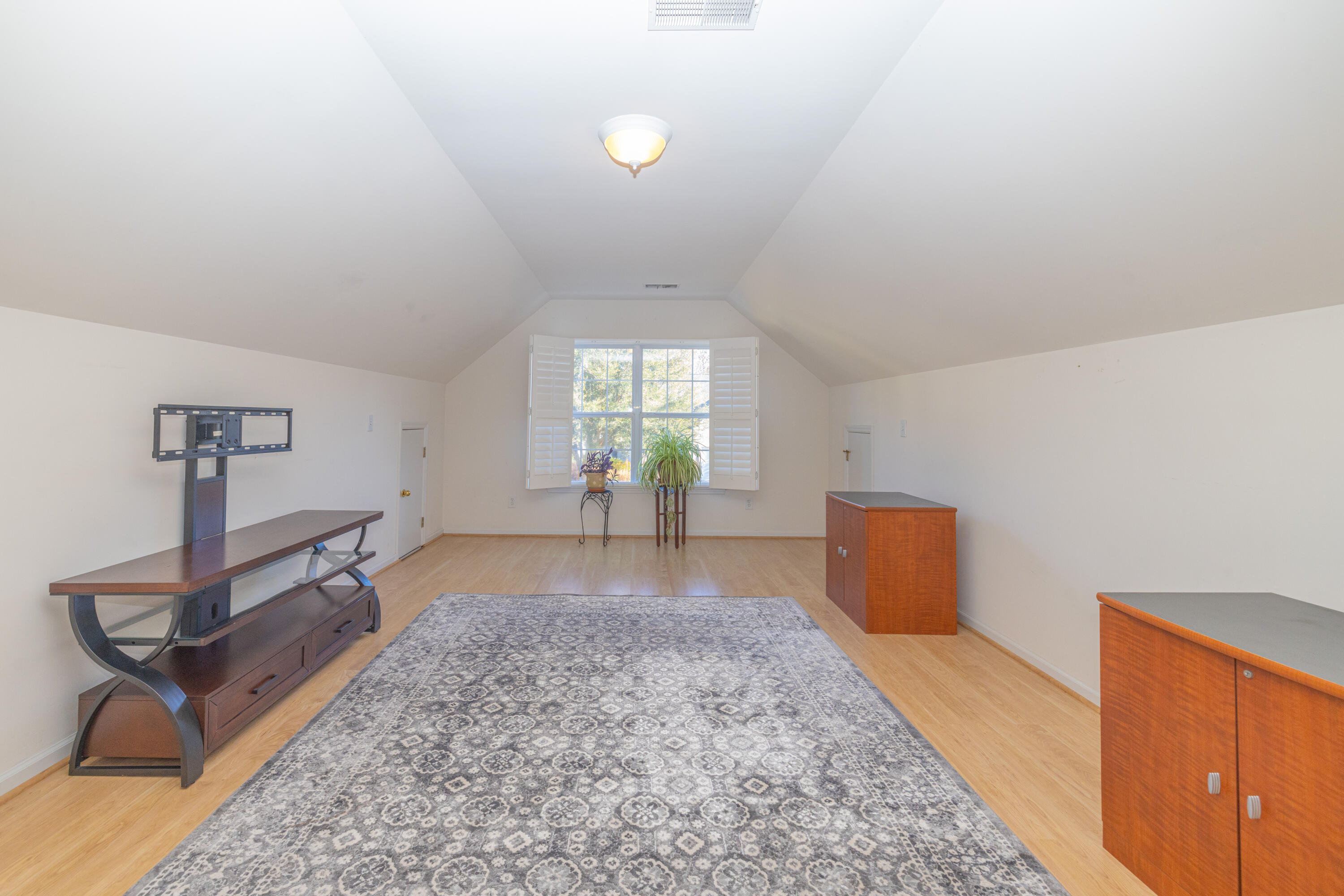 837 Paran Oaks Drive