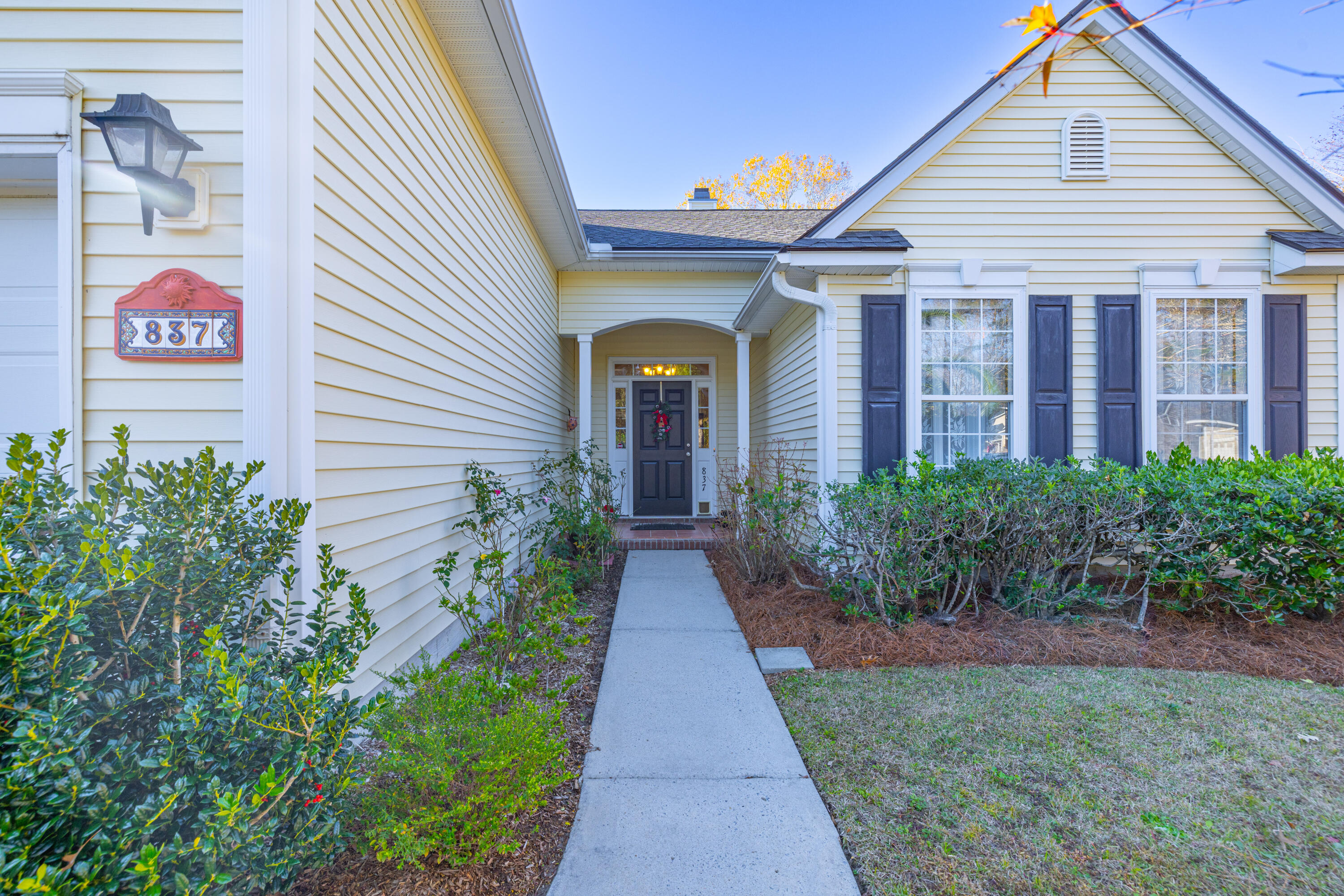 837 Paran Oaks Drive