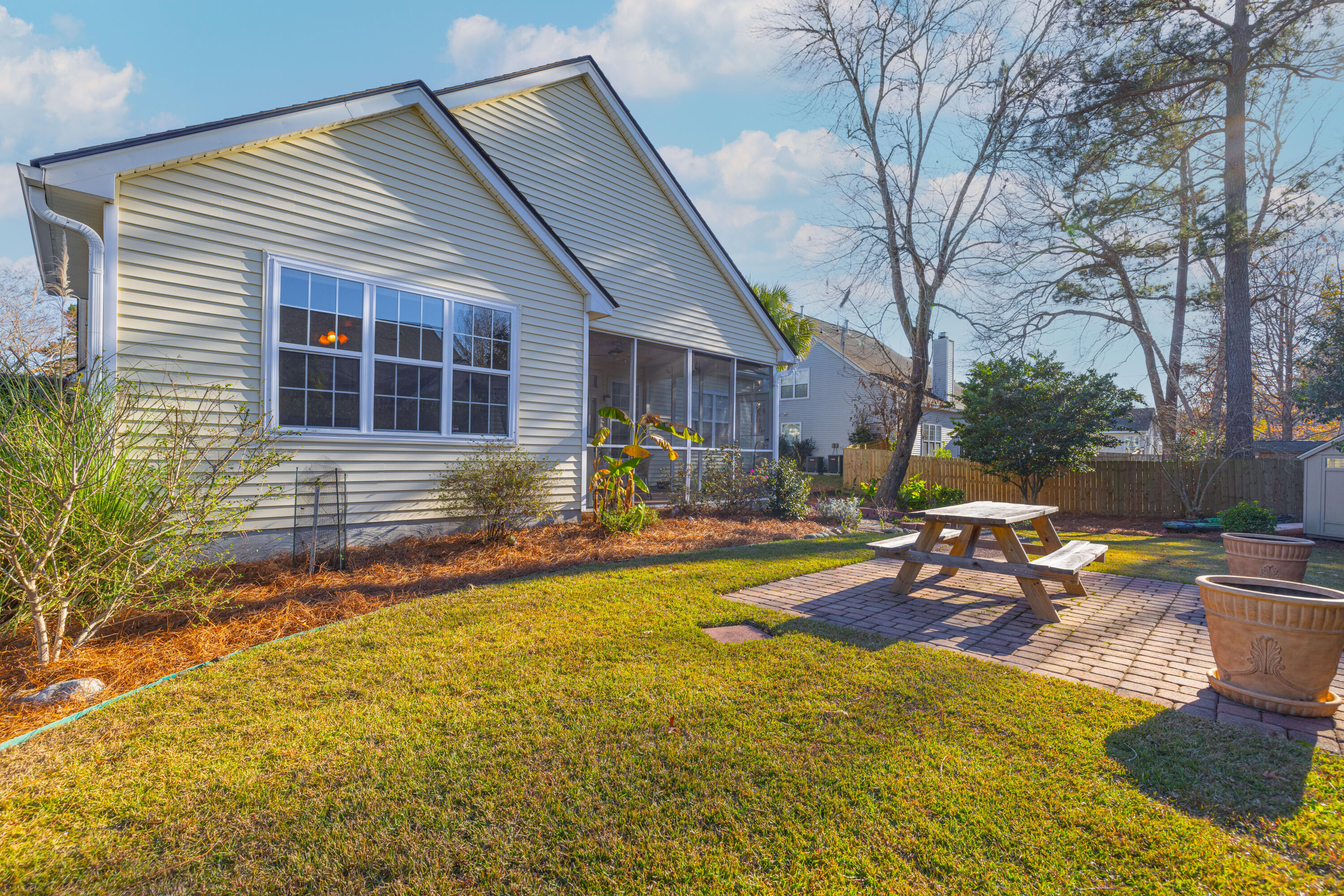 837 Paran Oaks Drive