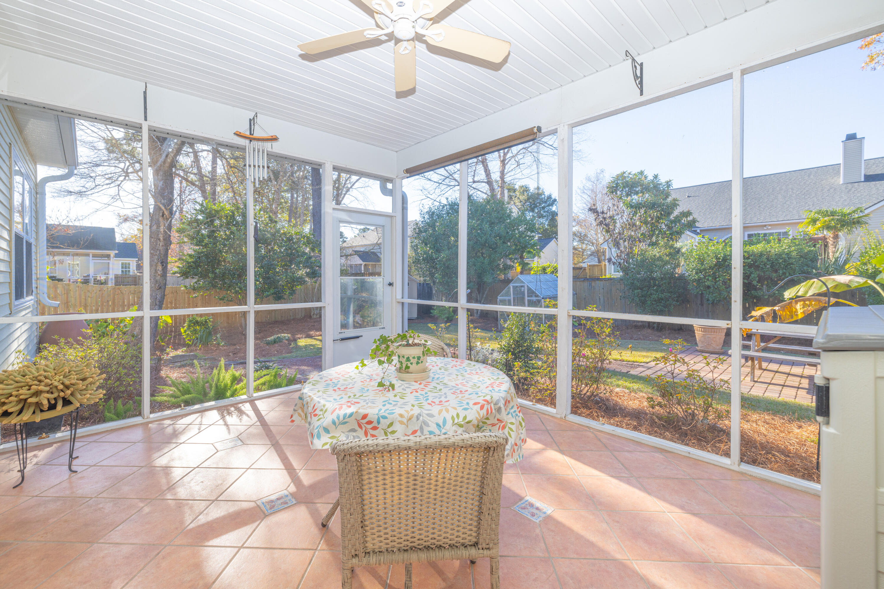 837 Paran Oaks Drive