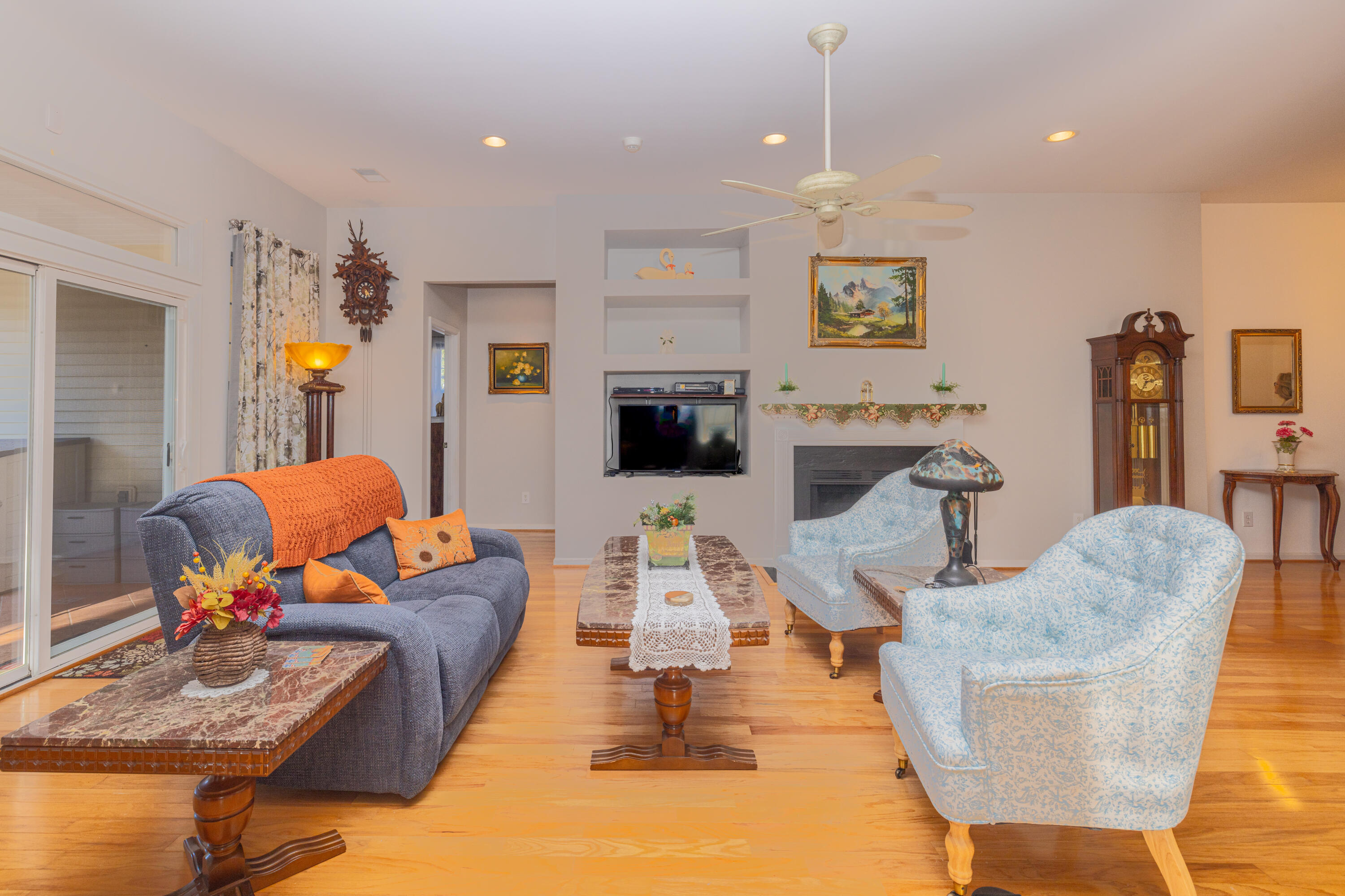 837 Paran Oaks Drive