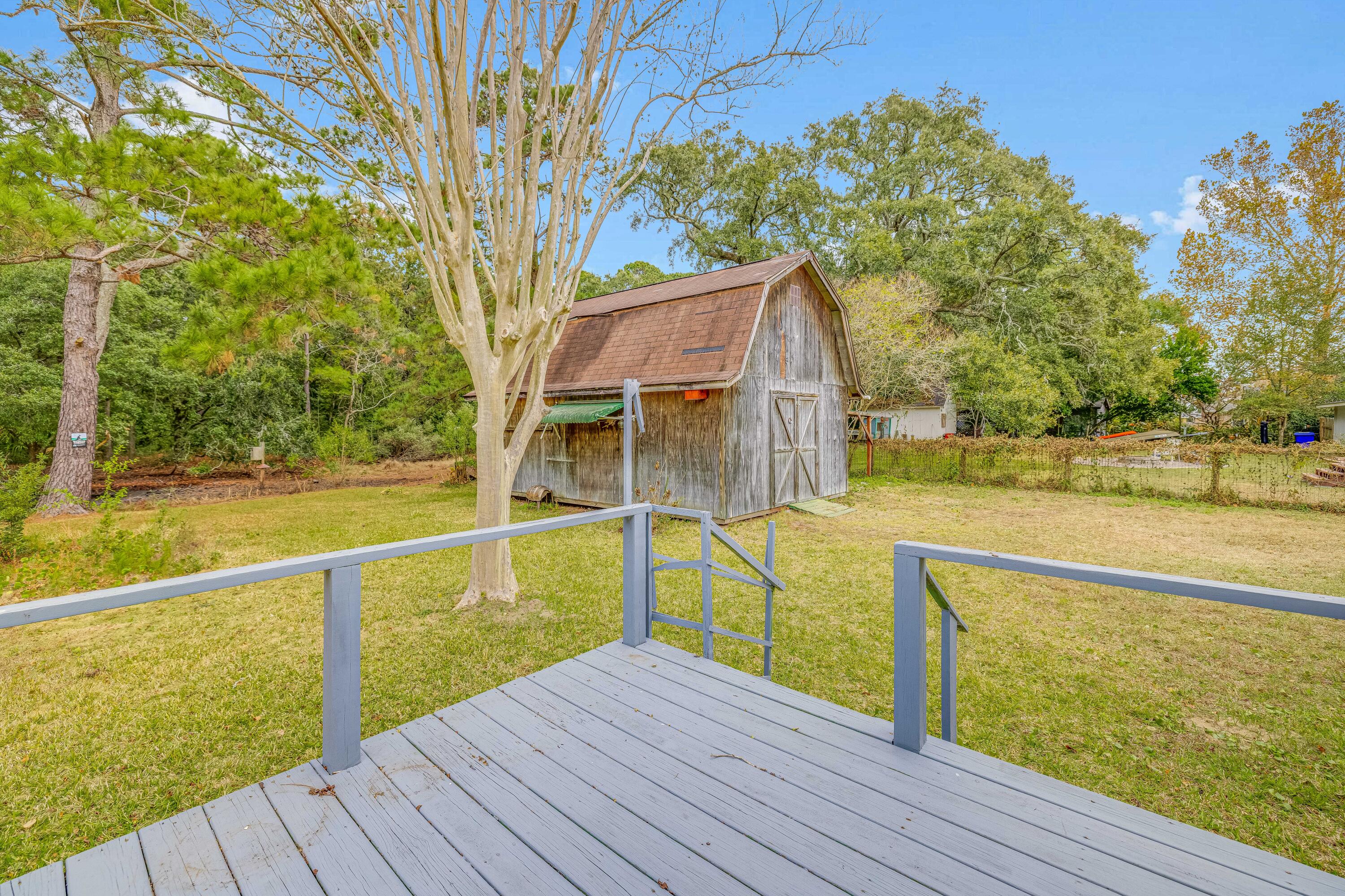 648 Schooner Road