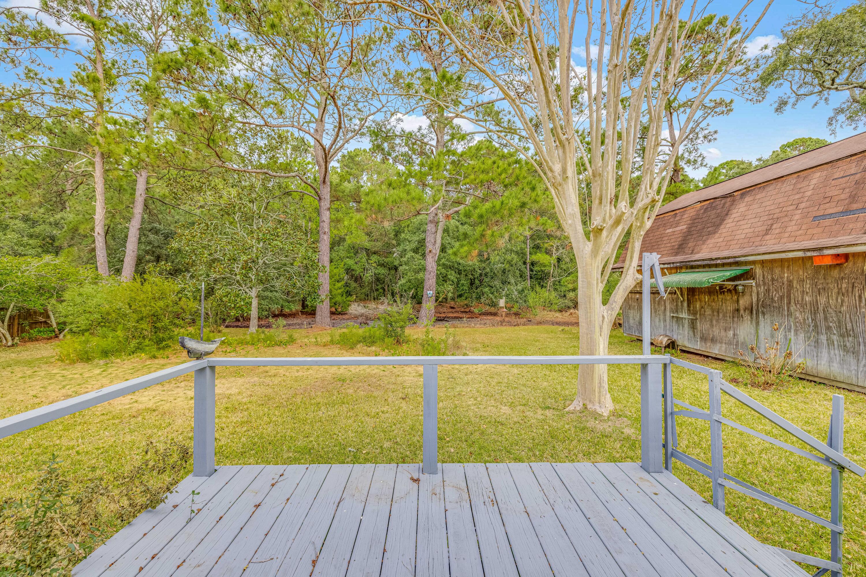 648 Schooner Road