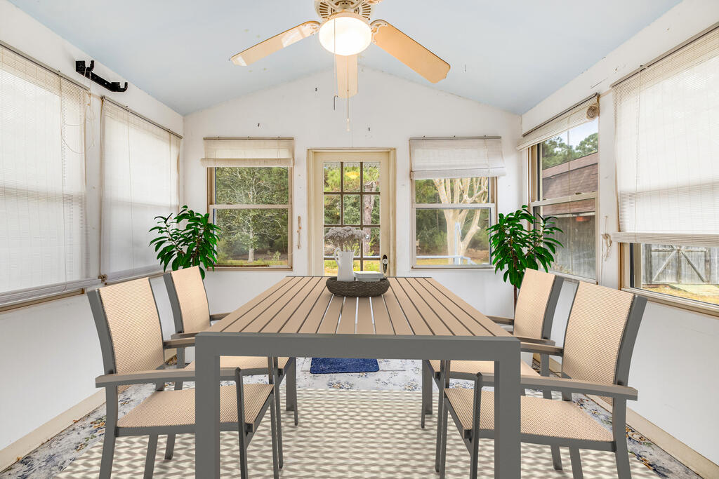 648 Schooner Road