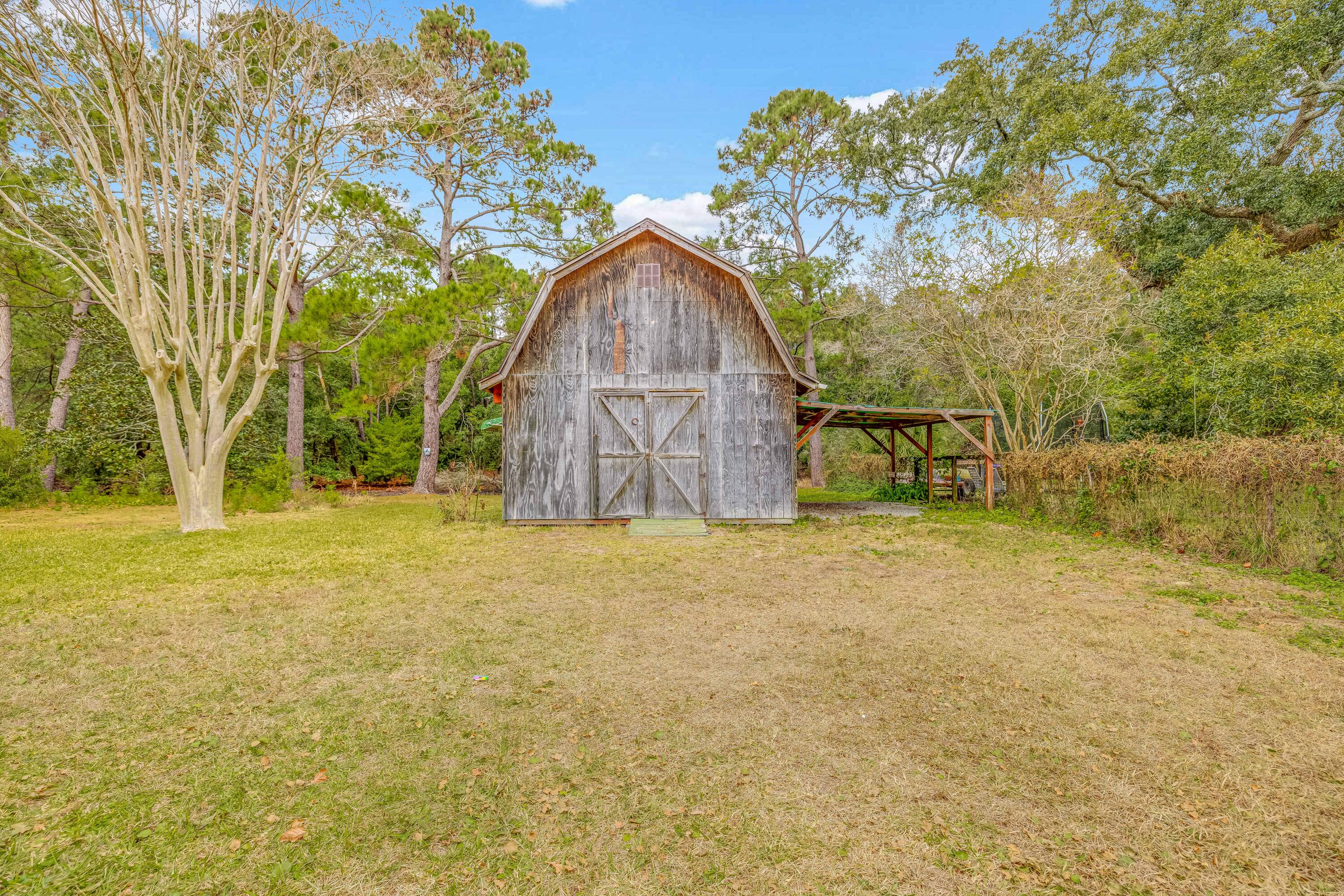 648 Schooner Road