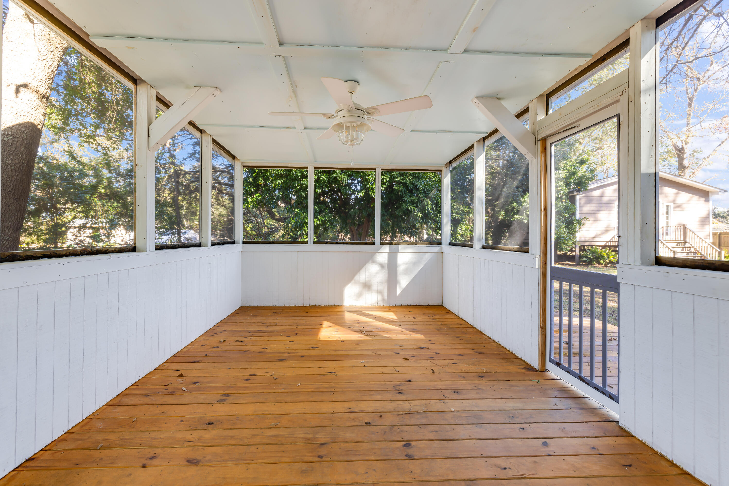 740 Windward Road
