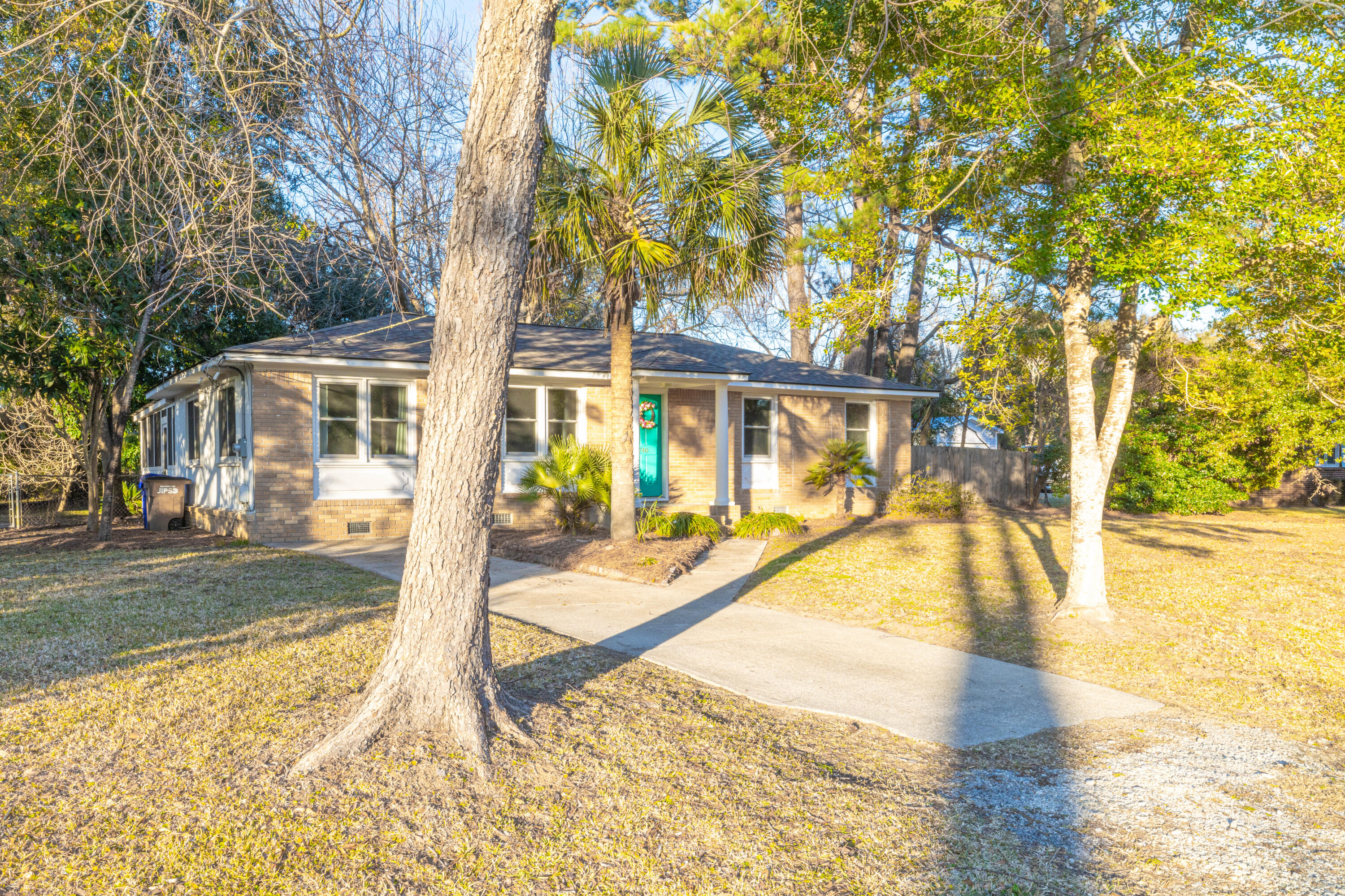 740 Windward Road