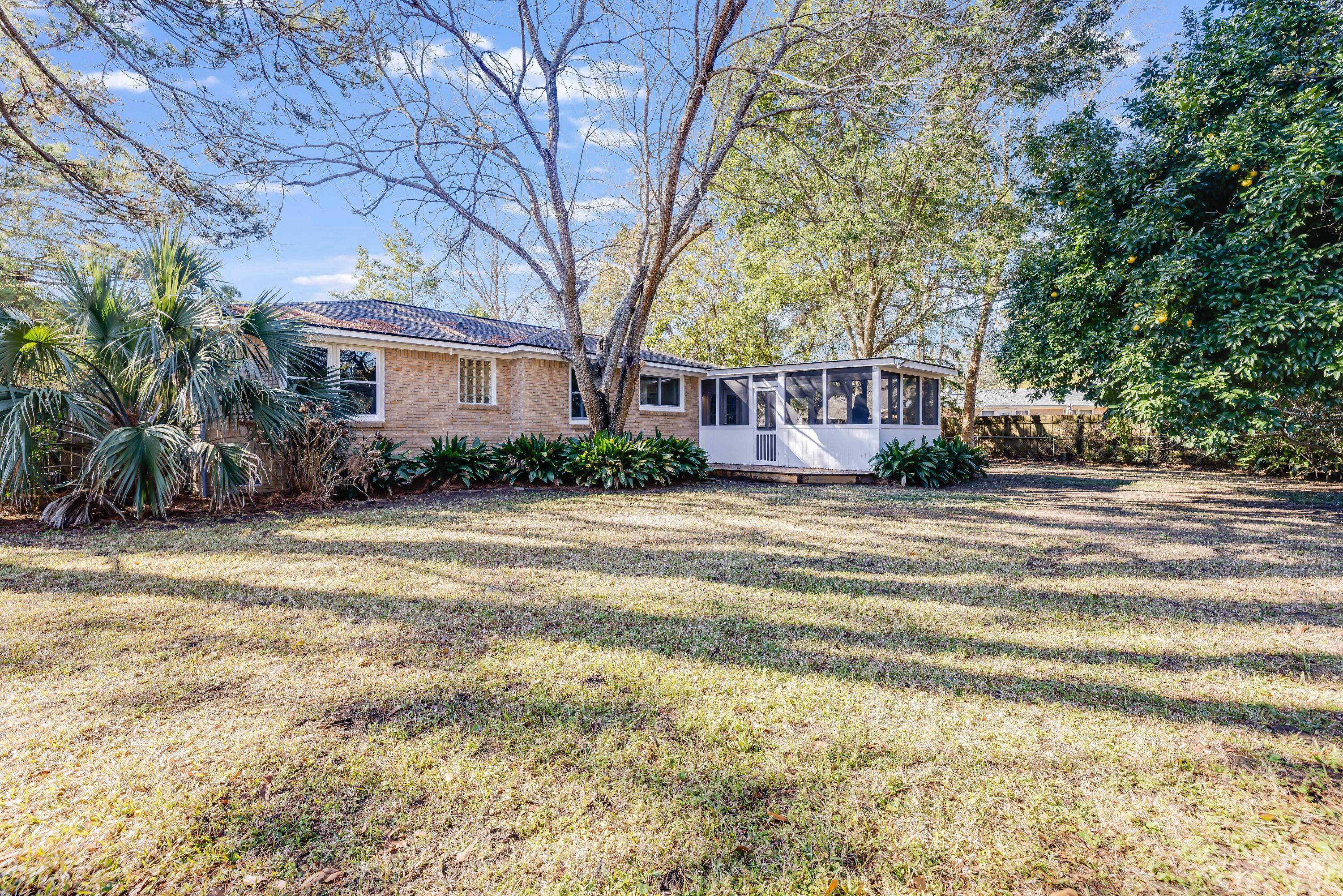 740 Windward Road
