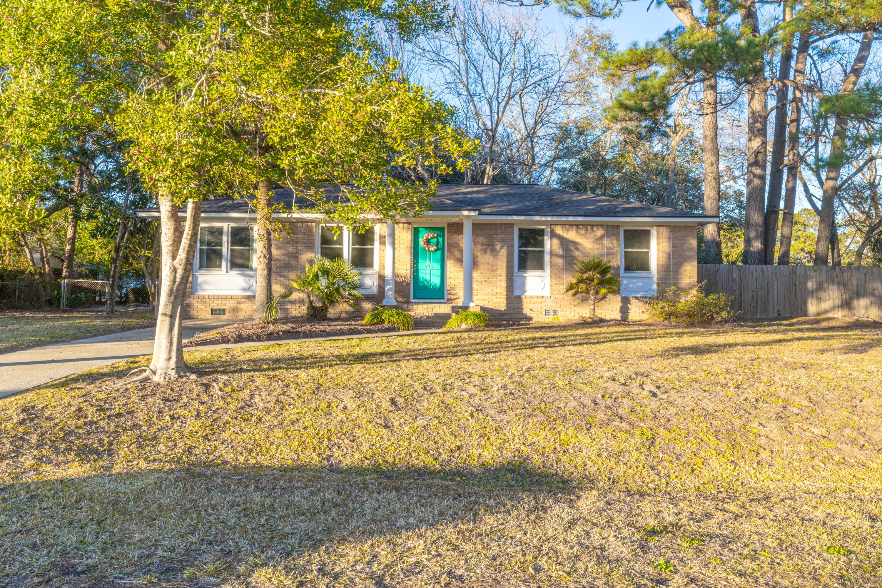 740 Windward Road