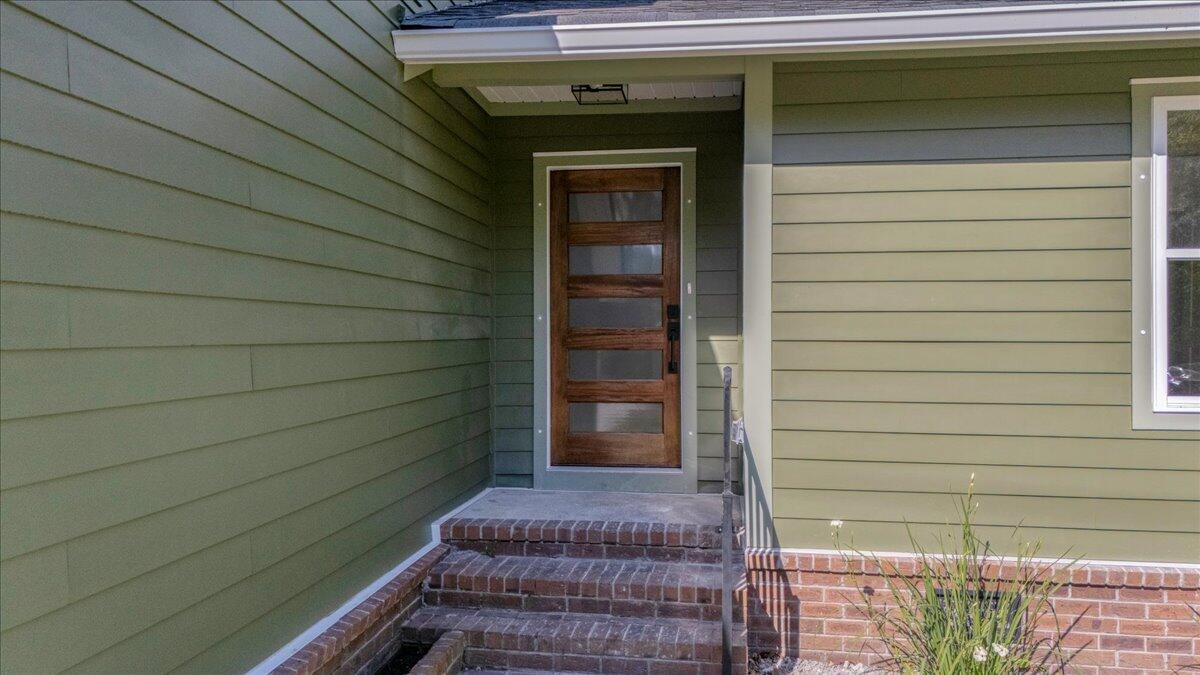 1049 Bradford Avenue