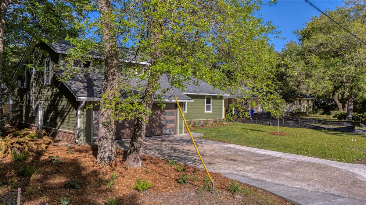 1049 Bradford Avenue