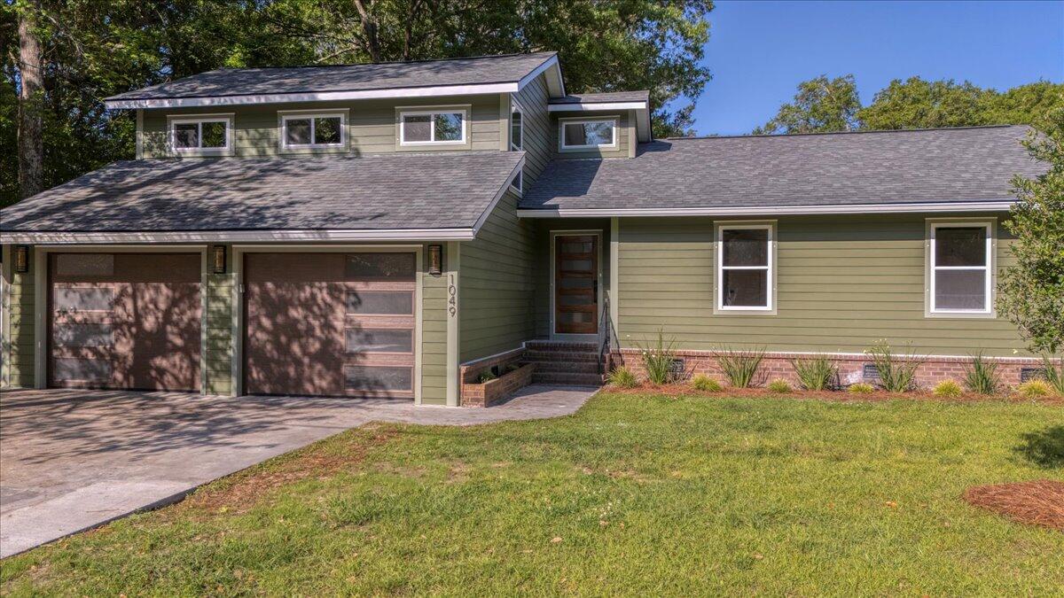 1049 Bradford Avenue