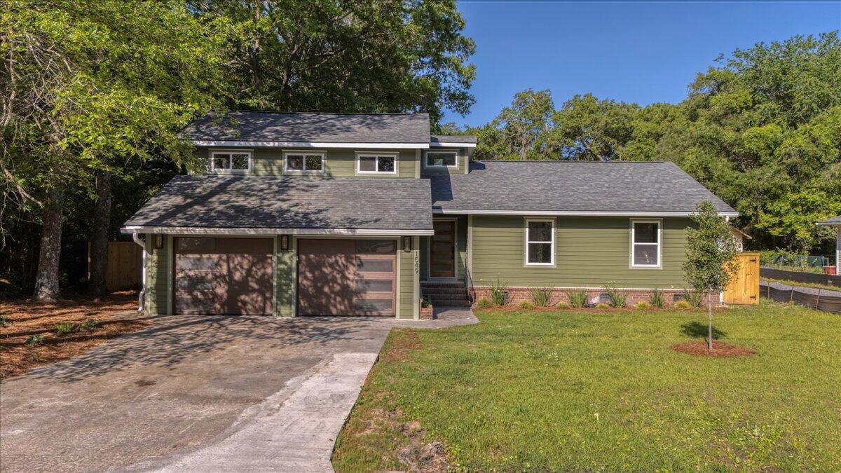 1049 Bradford Avenue