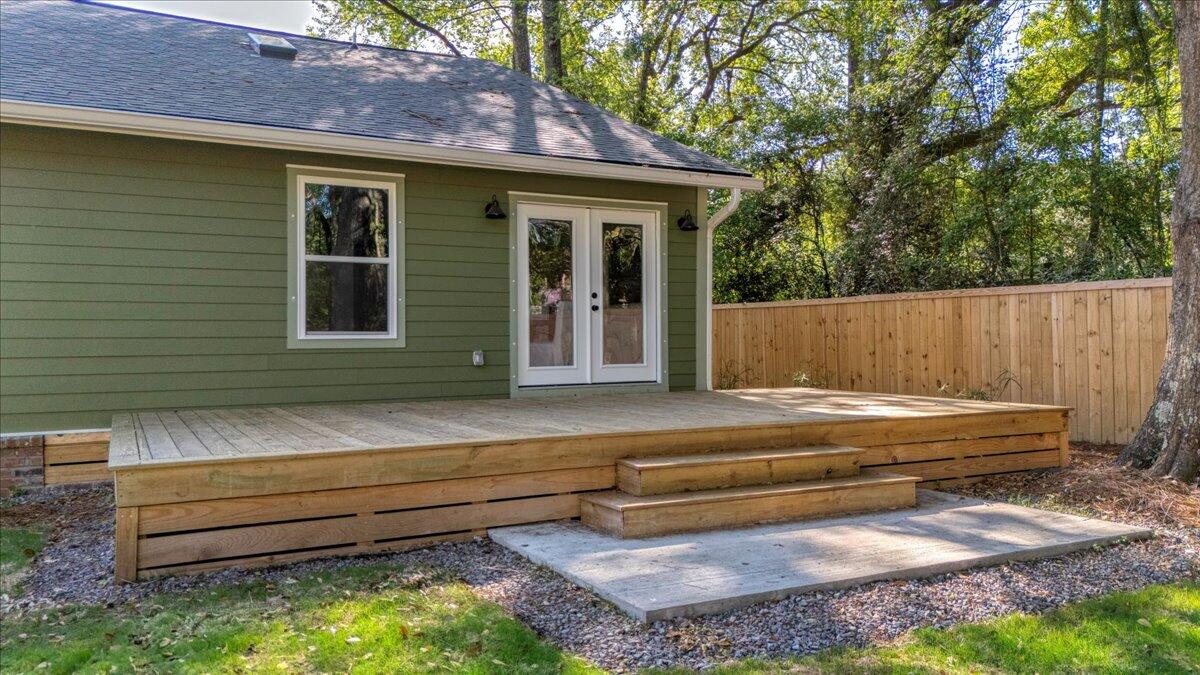 1049 Bradford Avenue