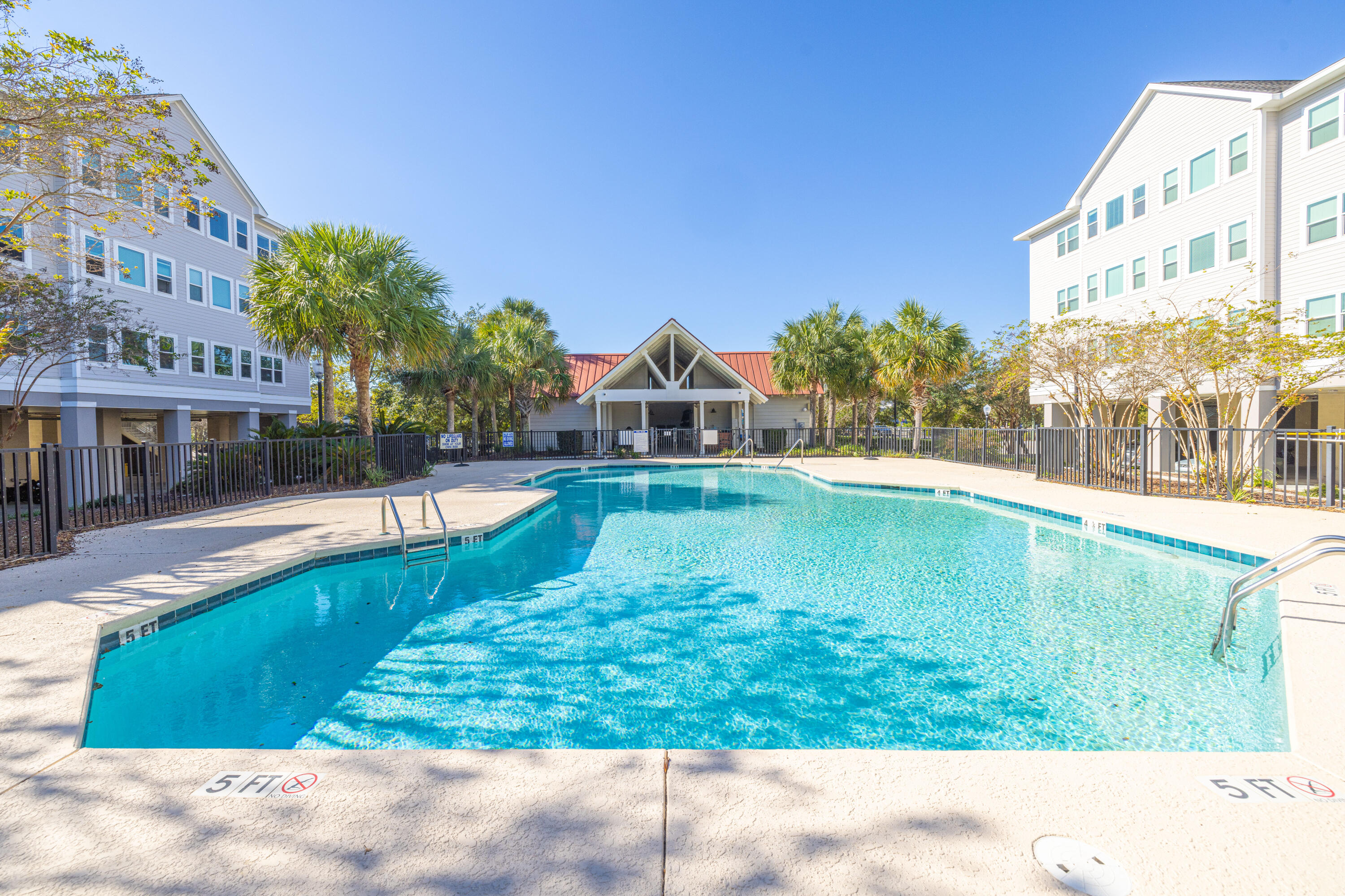 1984 Folly Road # B108