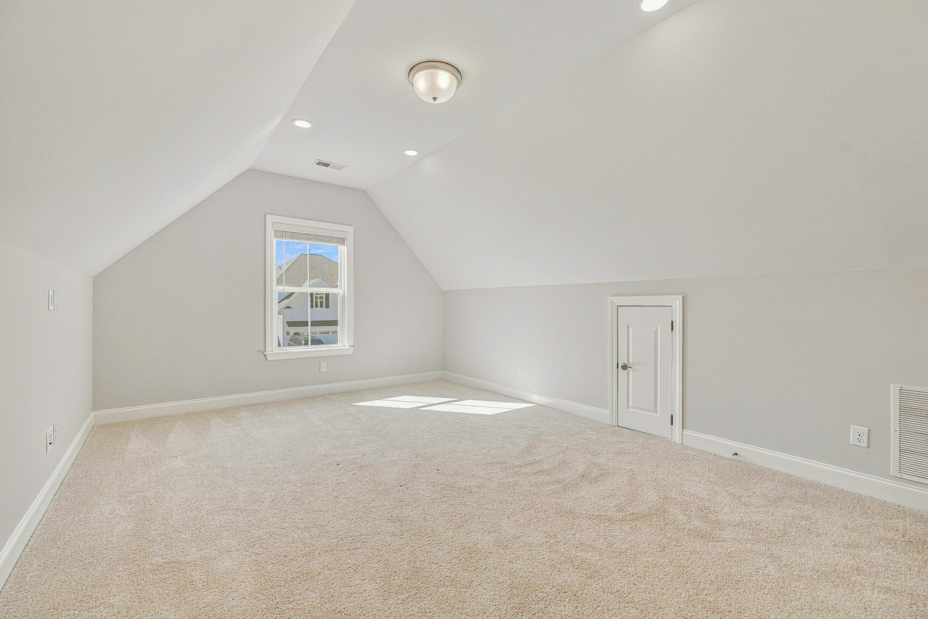 369 Wappoo Trace Lane