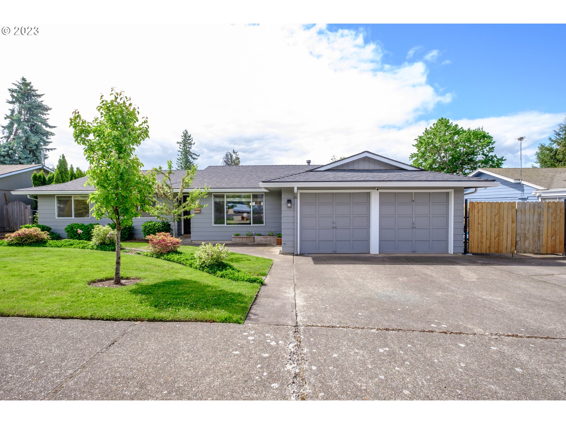 1916 MEADOWLARK DR