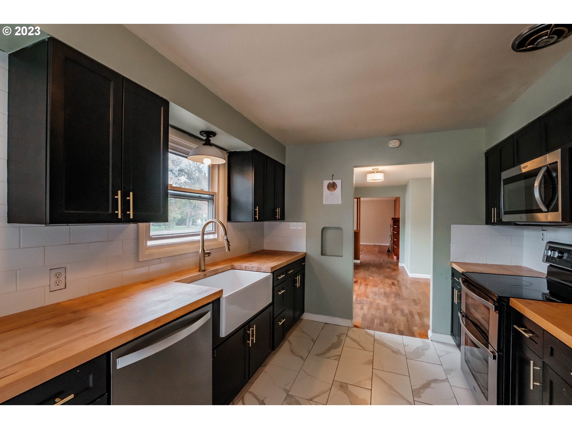705 WAGON WHEEL DR