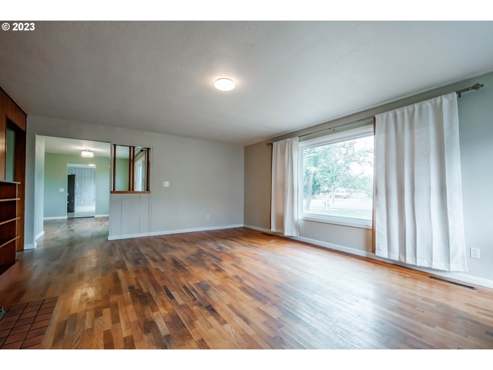 705 WAGON WHEEL DR