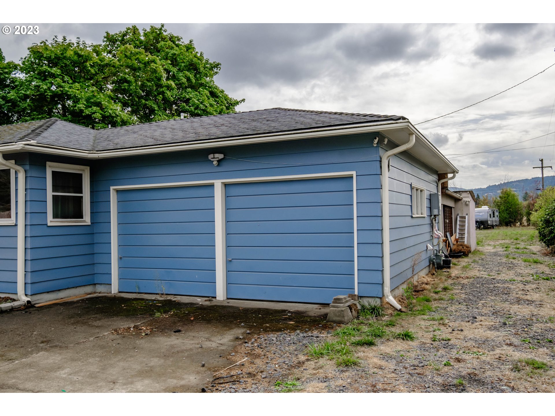 705 WAGON WHEEL DR