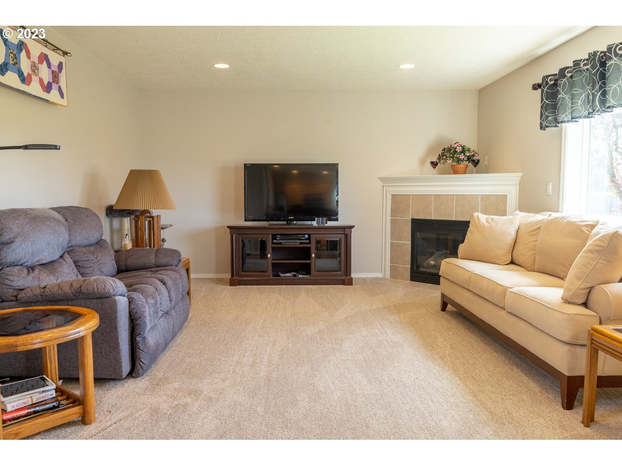 648 ALDER CT