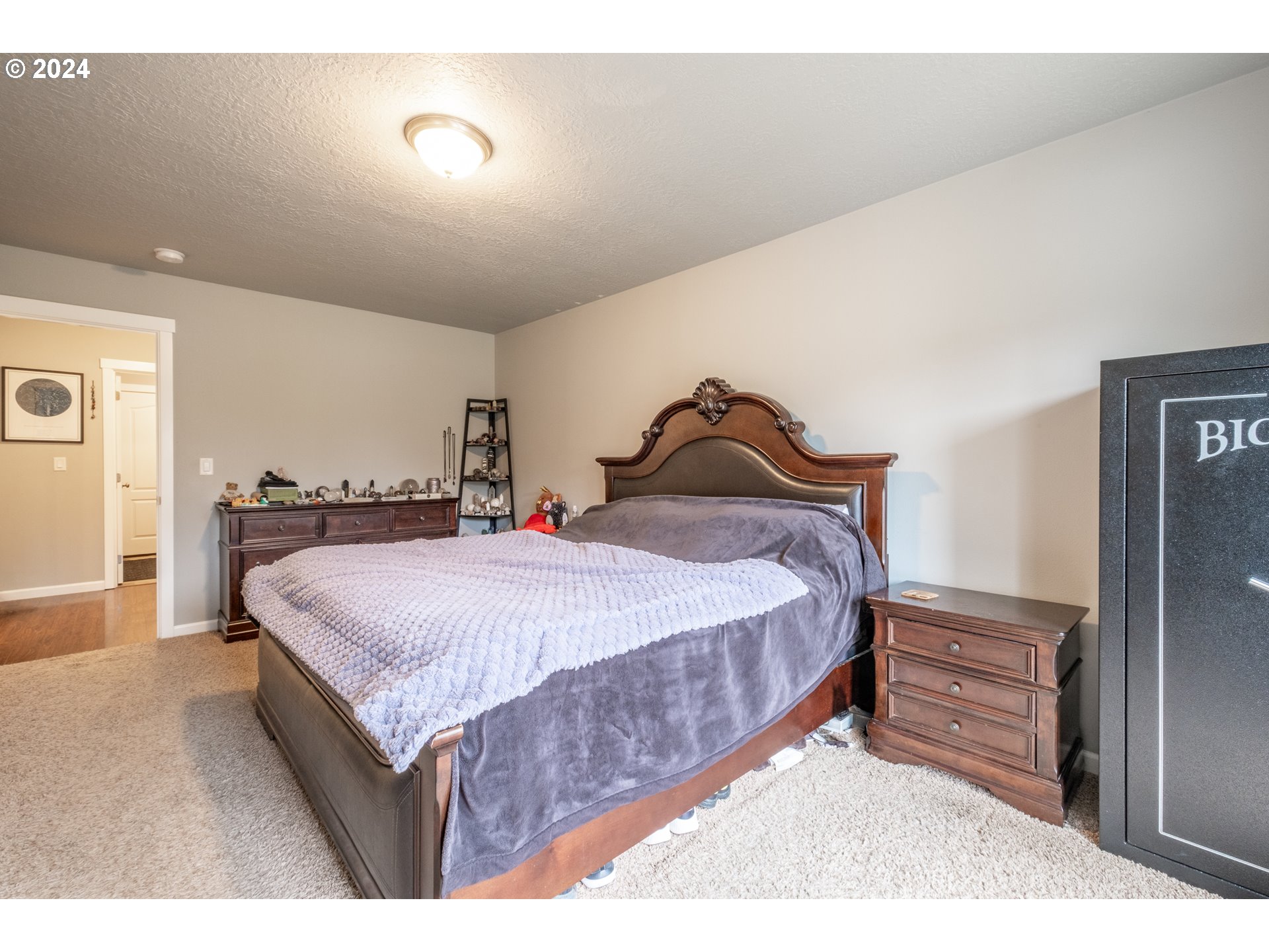 144 E JADON DR