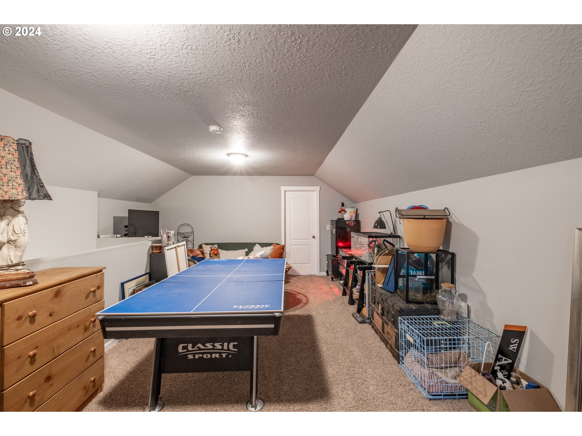144 E JADON DR