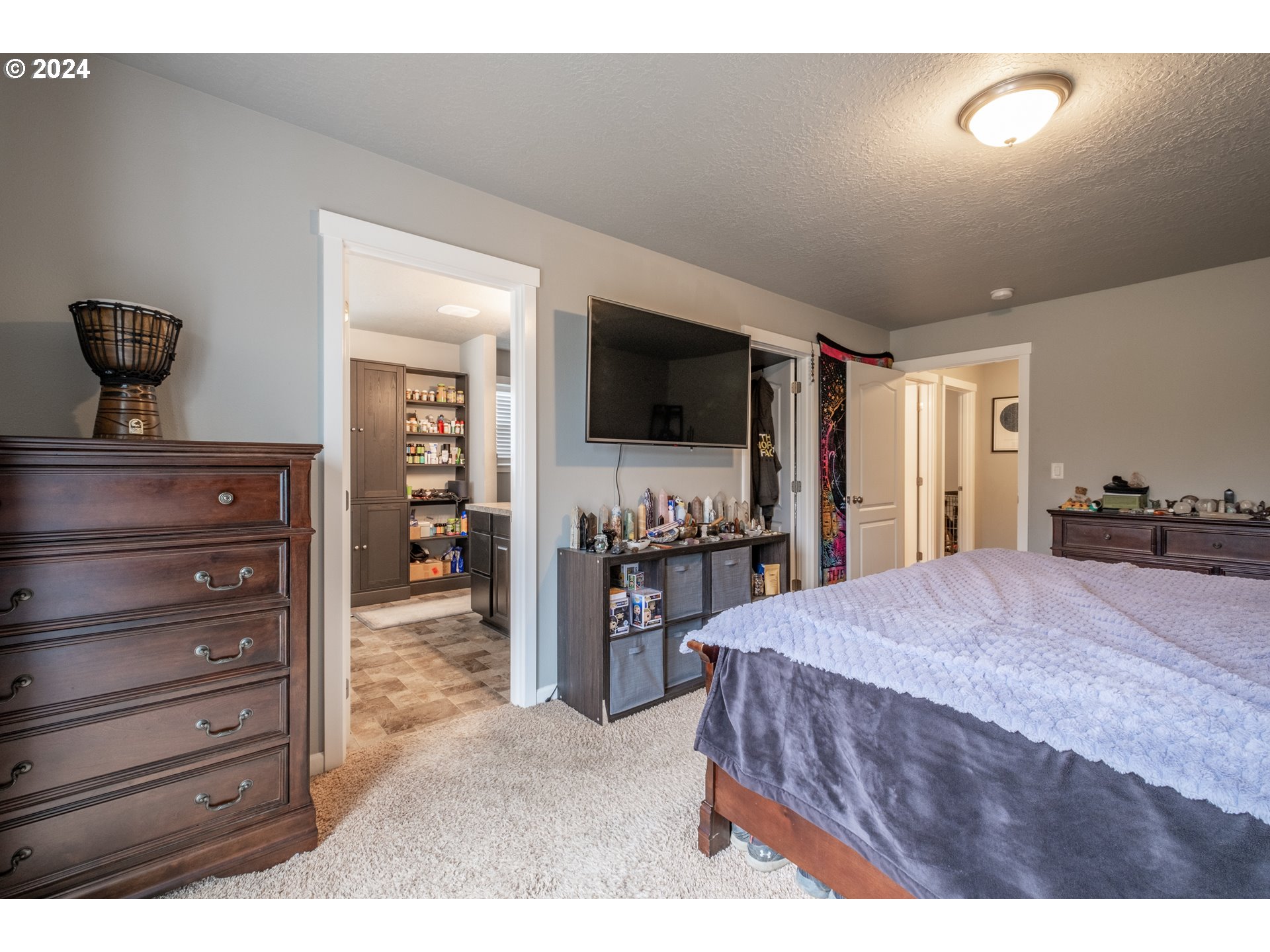 144 E JADON DR