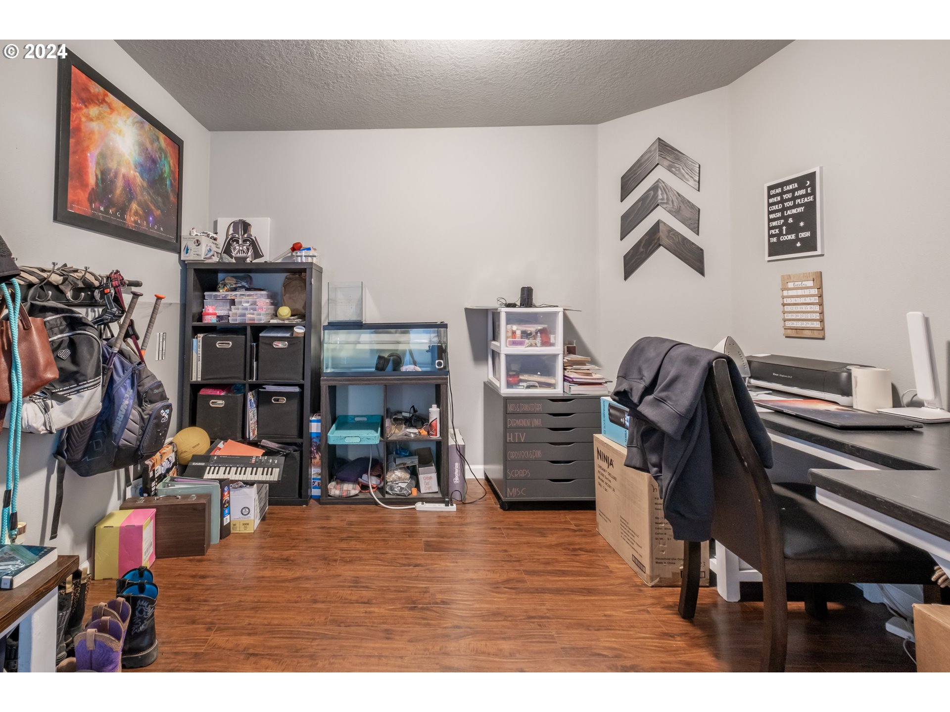 144 E JADON DR