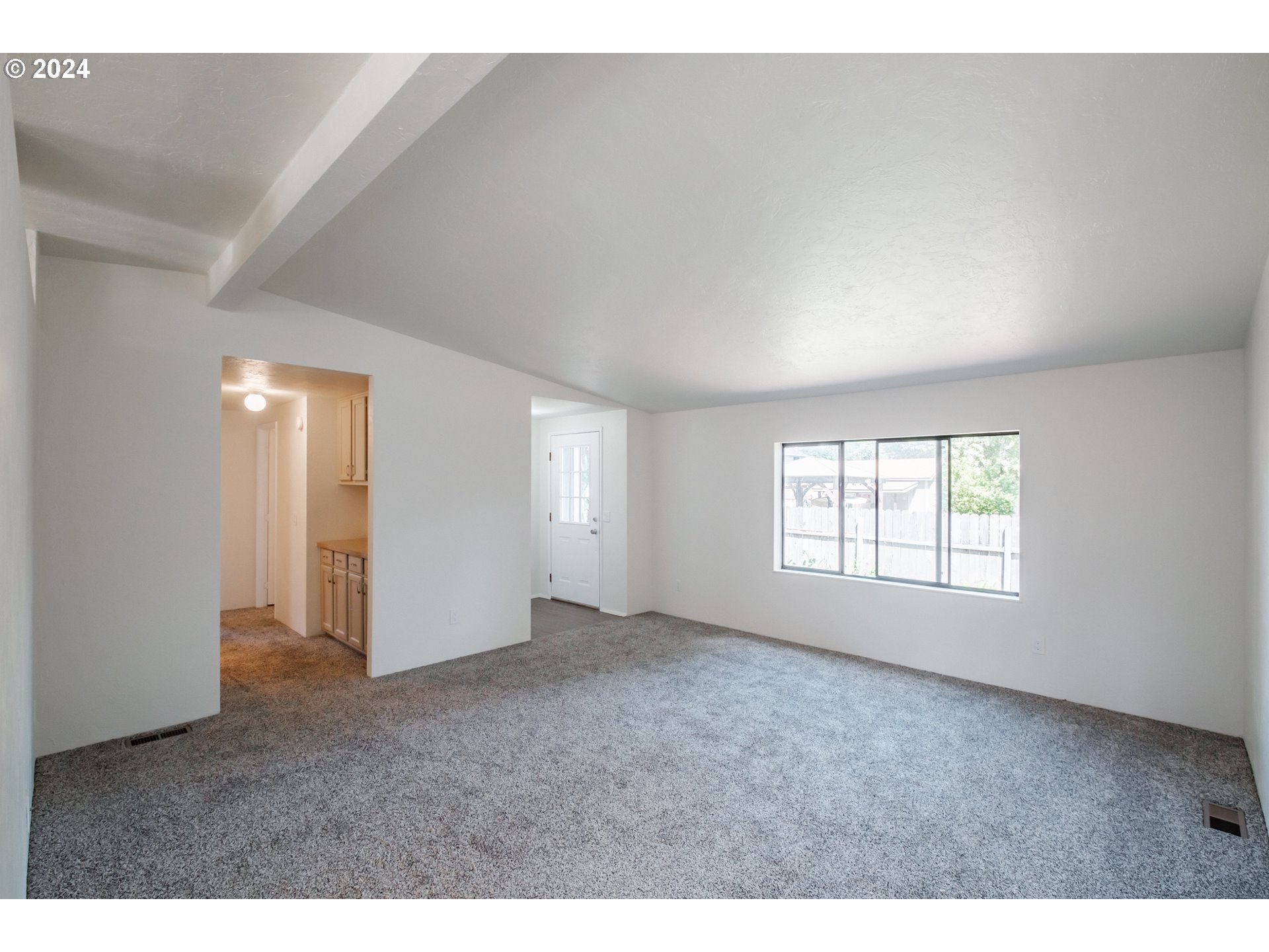 3800 S MOUNTAIN VIEW DR