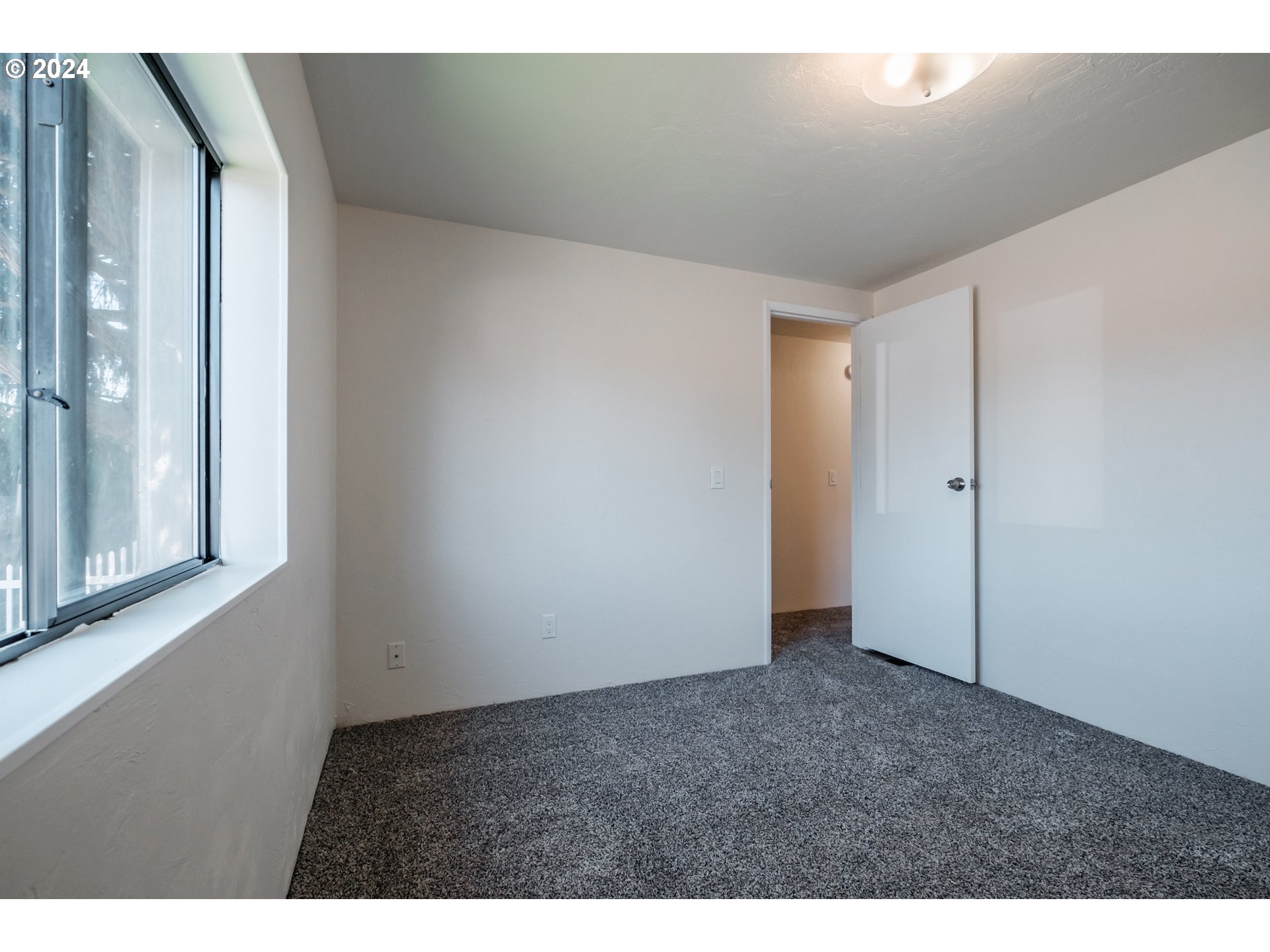 3800 S MOUNTAIN VIEW DR