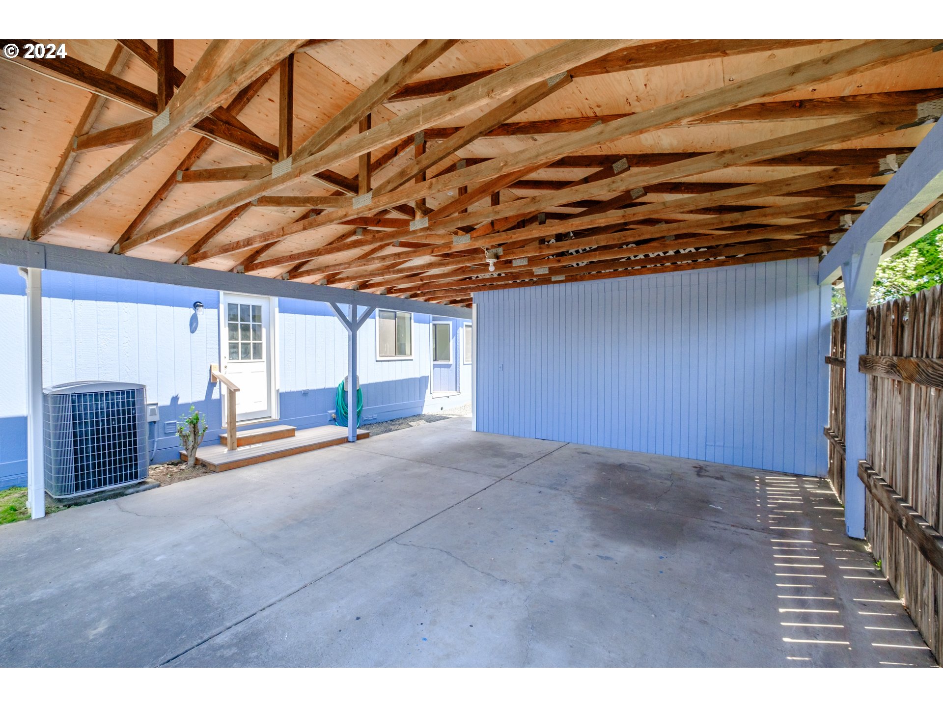 3800 S MOUNTAIN VIEW DR