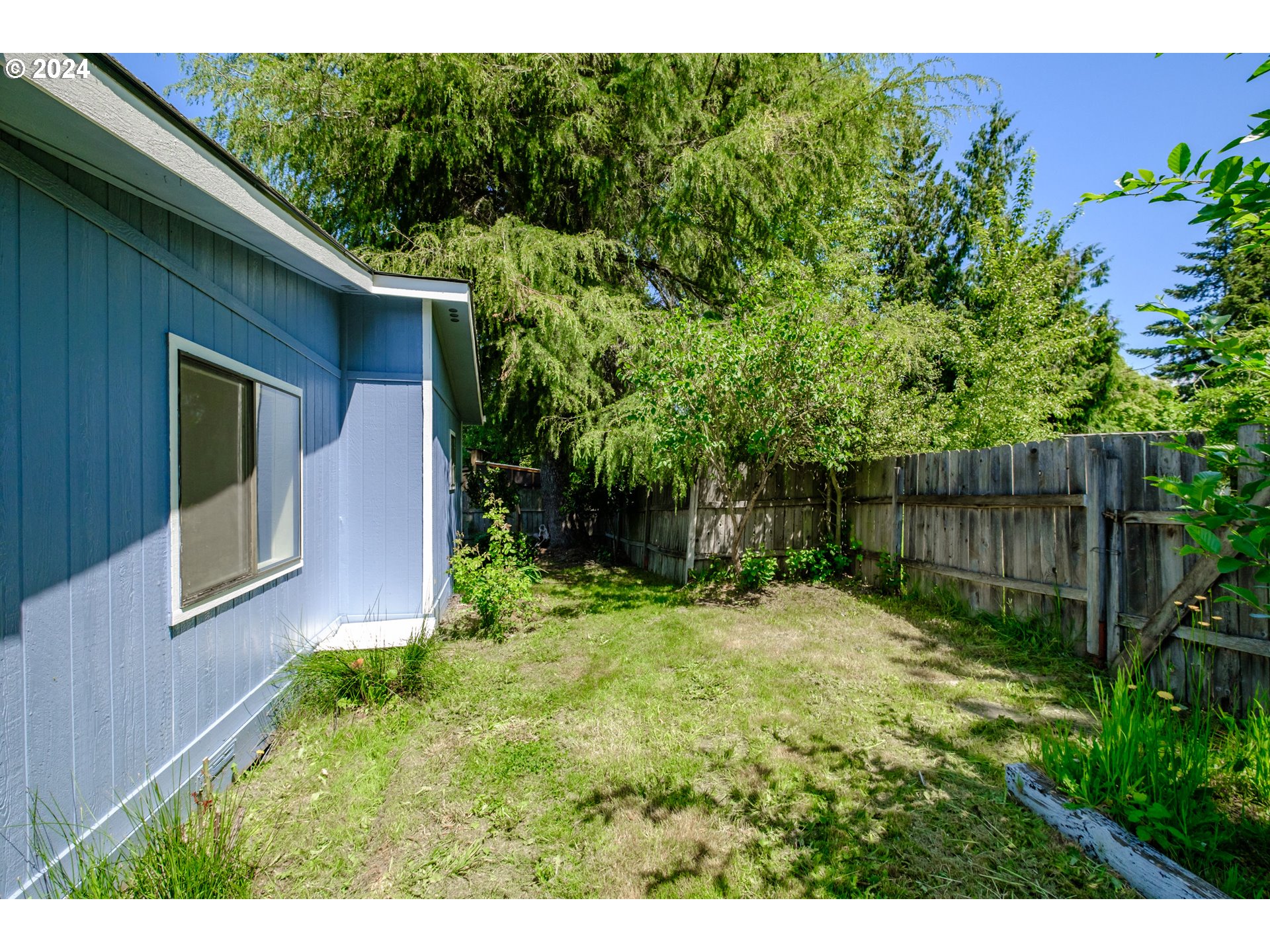 3800 S MOUNTAIN VIEW DR