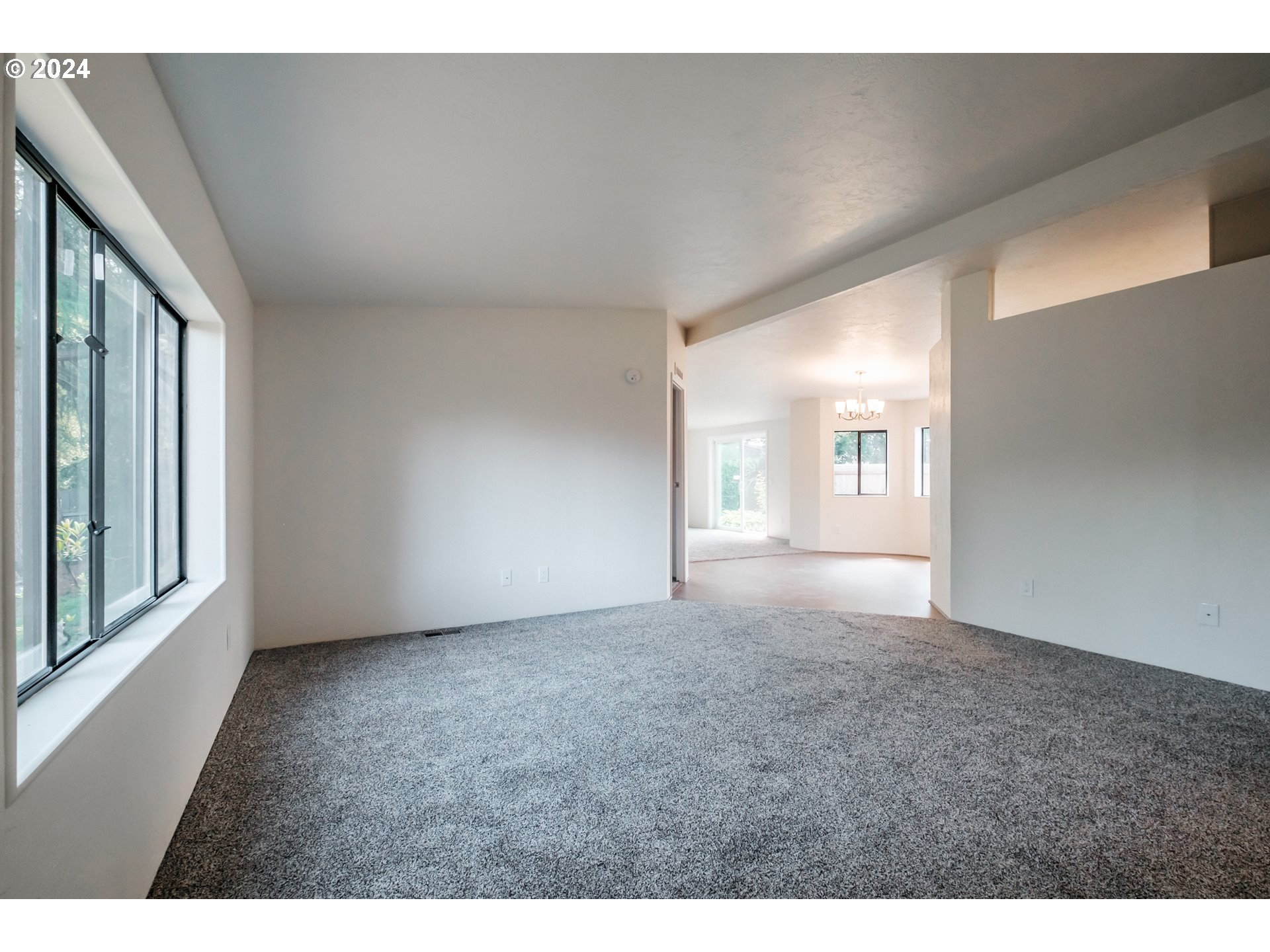 3800 S MOUNTAIN VIEW DR