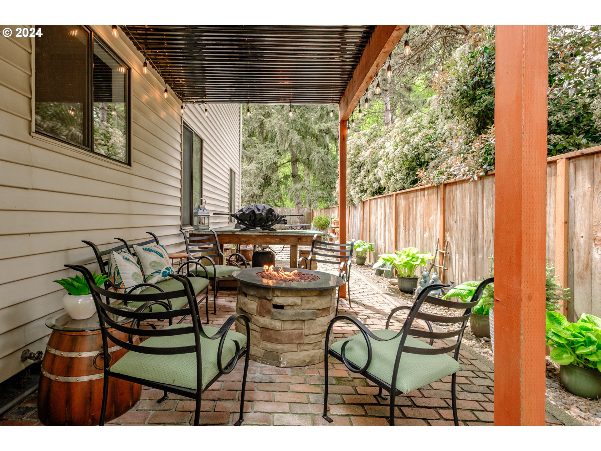 6368 CHAPMAN CT