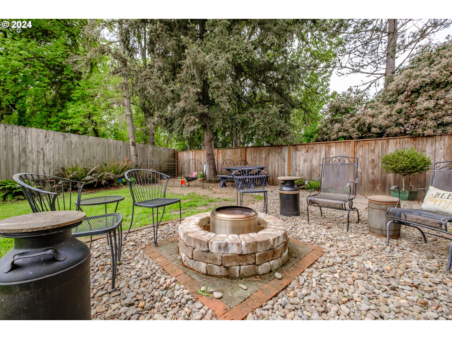 6368 CHAPMAN CT